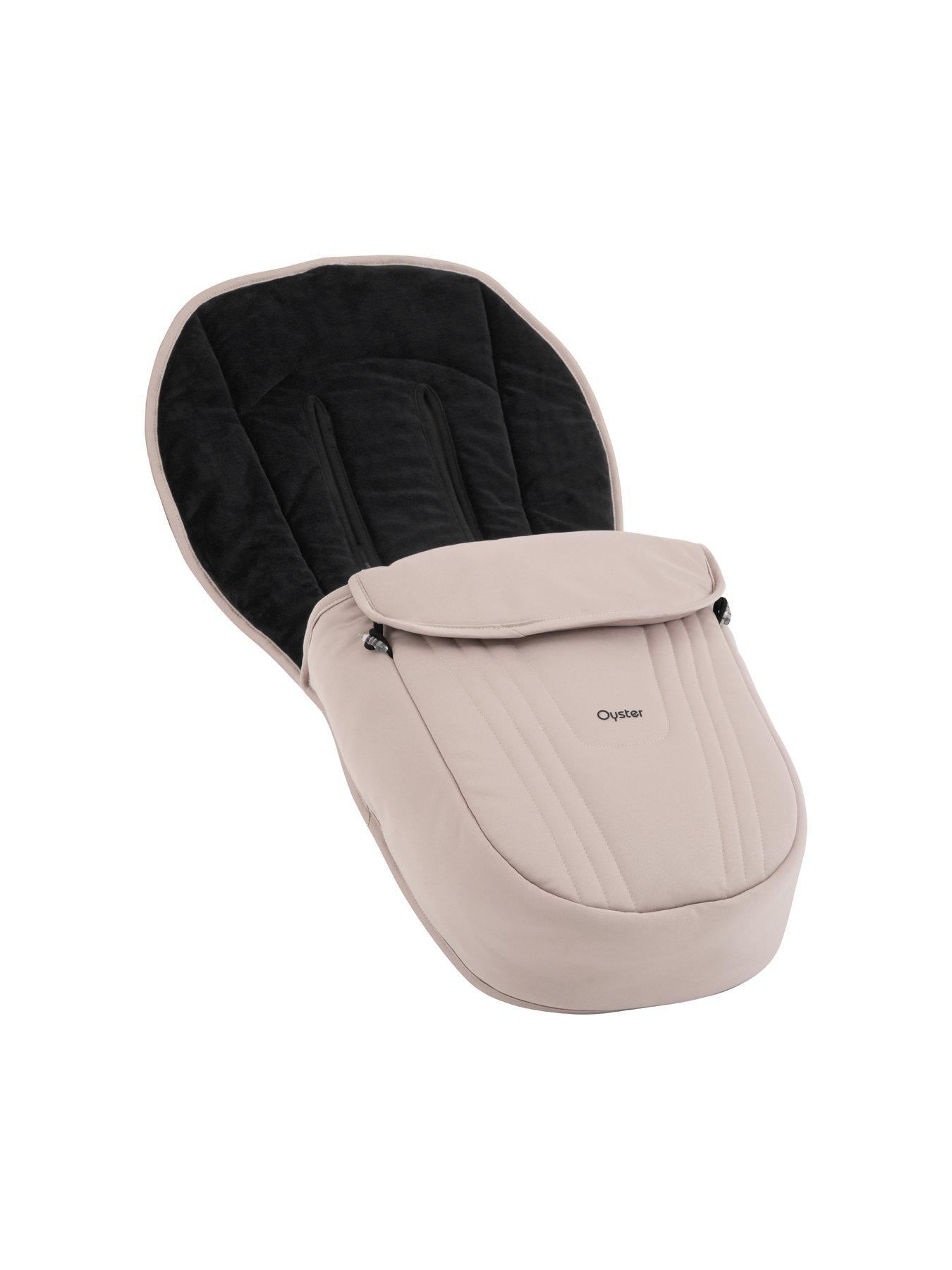 Image 6 of 7 of Oyster Oyster Vee Pushchair 360 Spin Bundle - Vanilla