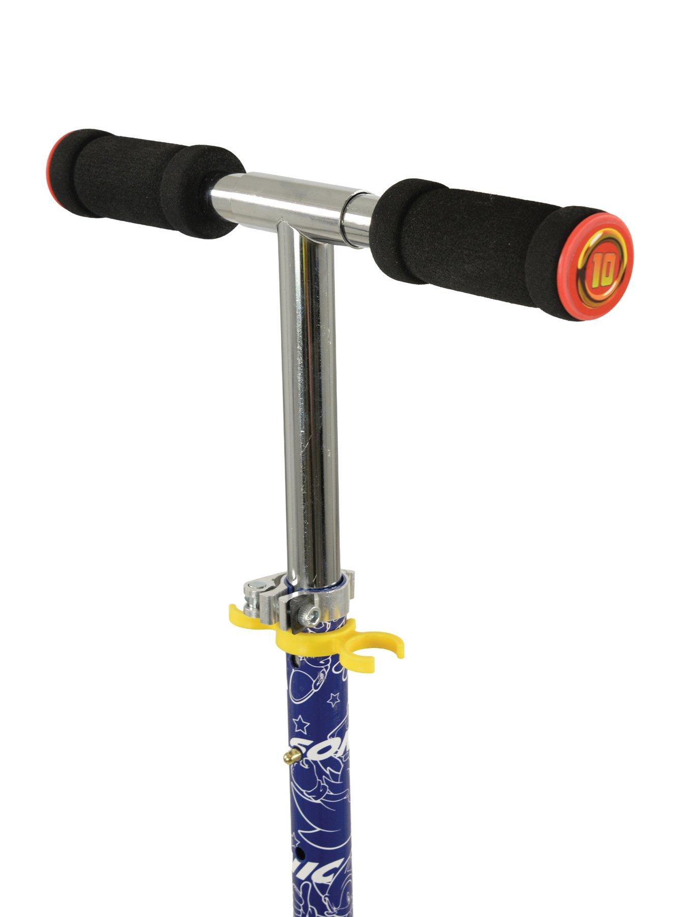 Image 3 of 6 of Sonic Sonic Folding Inline Scooter With Light Up Wheels