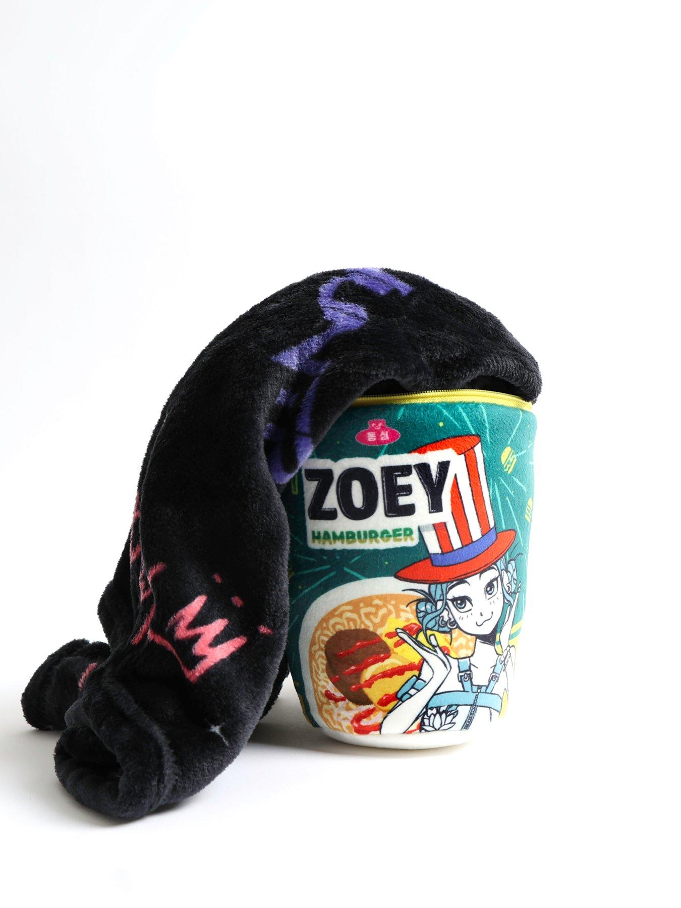 Image 6 of 7 of K-Pop Demon Hunters Zoey Ramen Shaped Cushion And Blanket Bundle