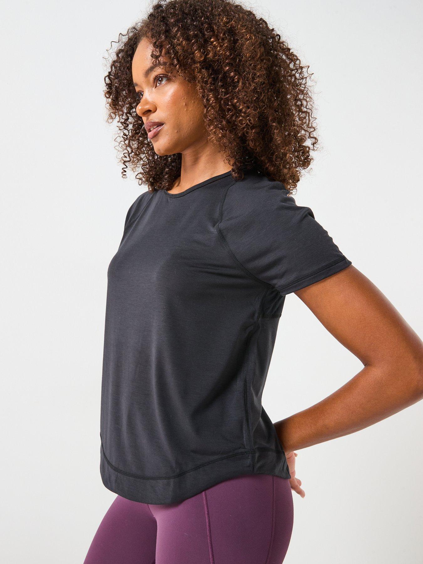 Image 4 of 6 of Sweaty Betty Womens Running Breathe Easy Mesh T-shirt 2.0 - Black