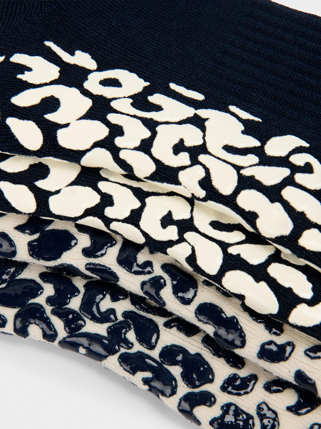 Image 3 of 3 of Sweaty Betty Womens Training Animal Print Mini Pilates Crew Gripper 2 Pack - Cream - Blue
