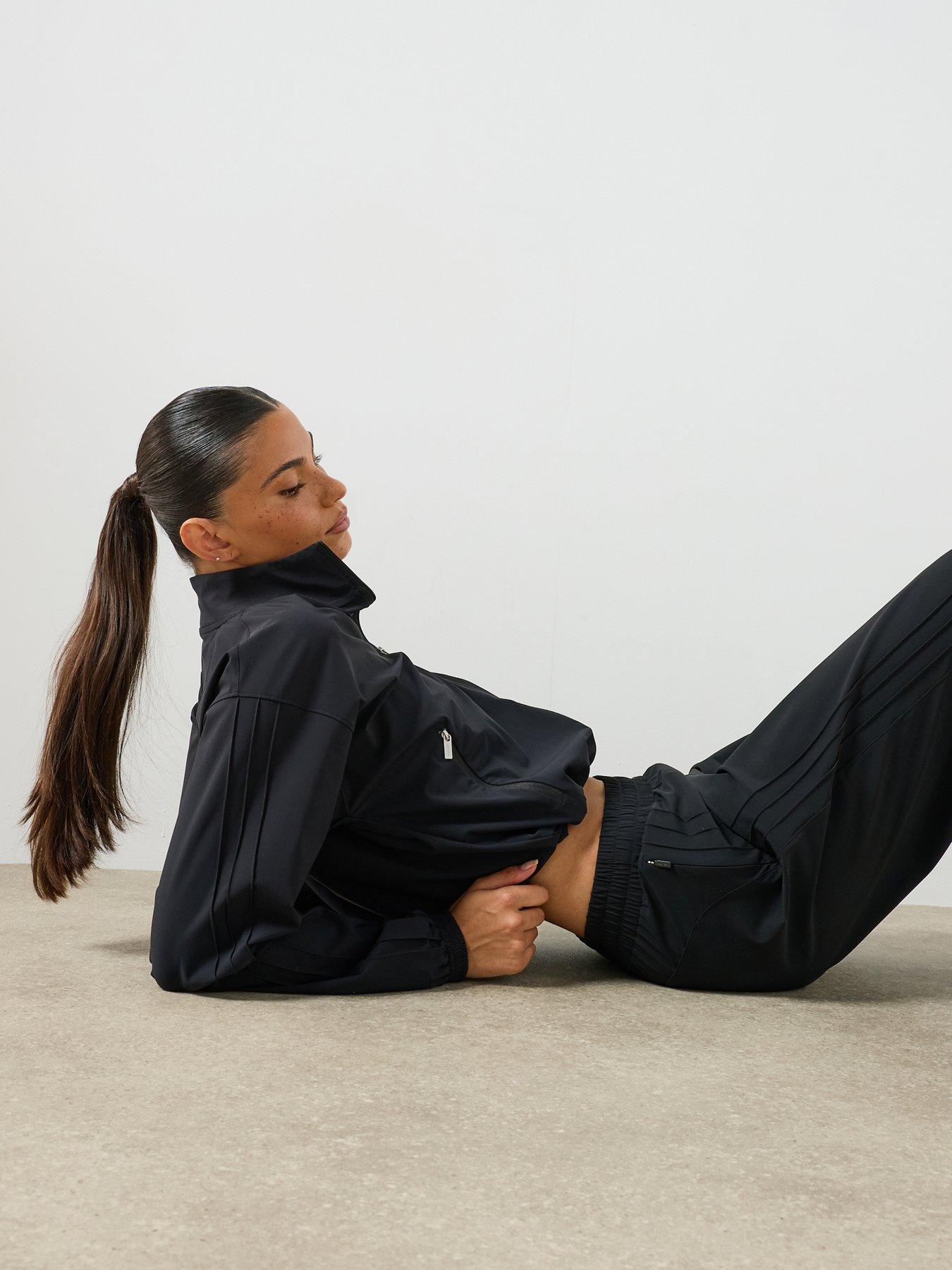 Image 6 of 6 of Sweaty Betty Womens Training Power On Studio Training Zip-Up Jacket - Black