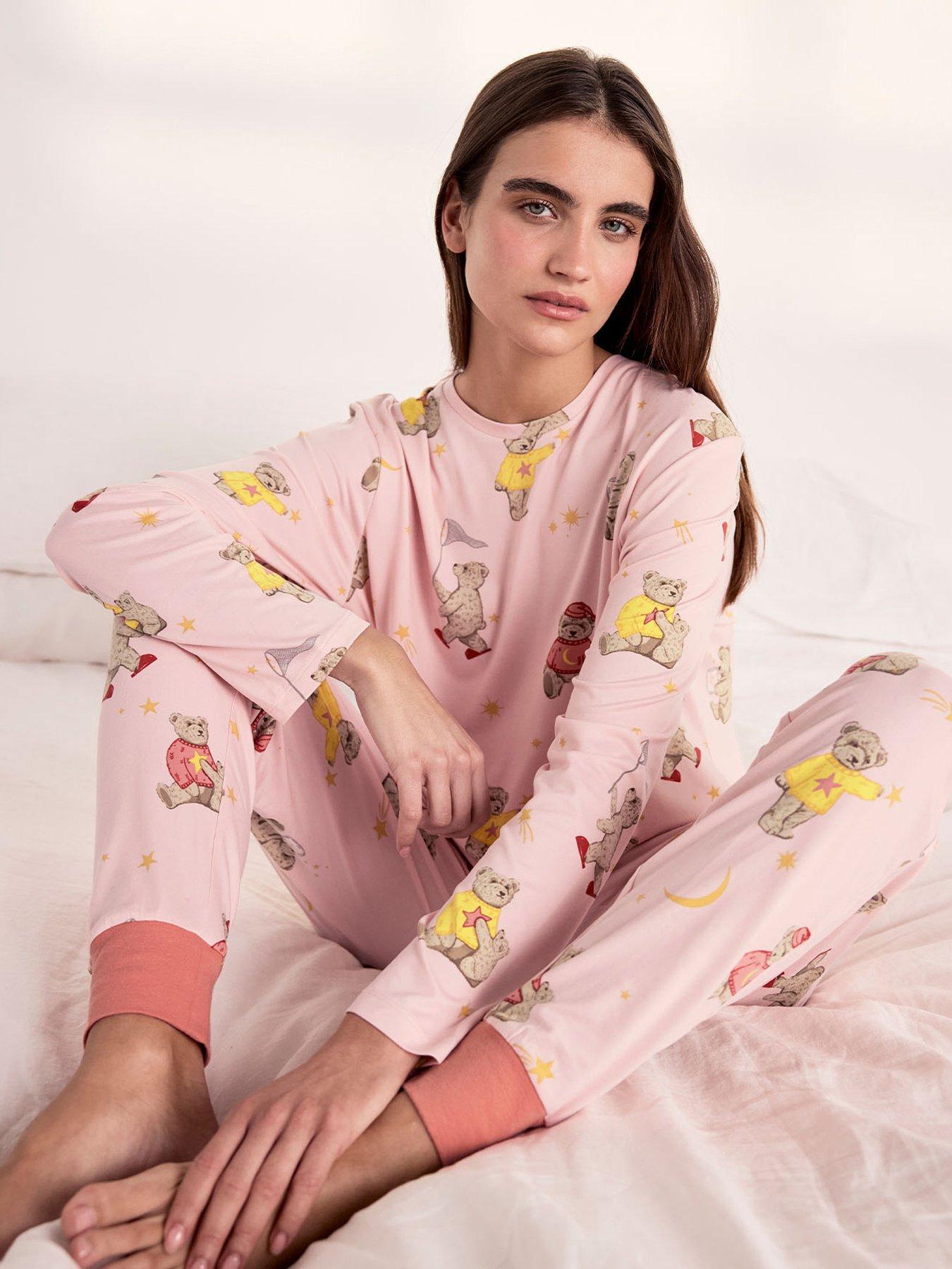 CHELSEA PEERS Chelsea Peers Celestial Bear Print Long Pyjama Set - Pink