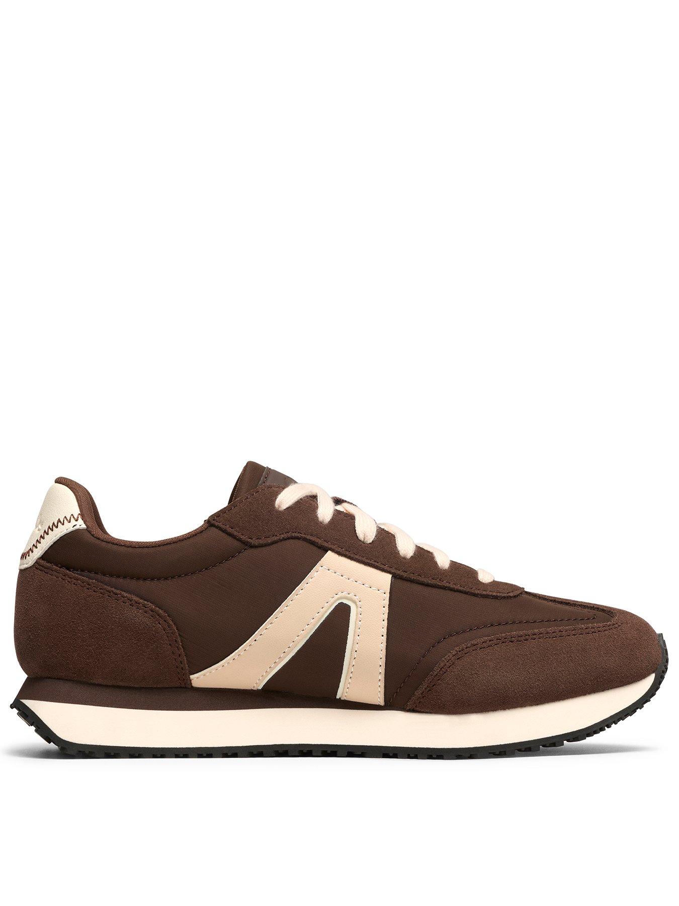 Clarks Calo Run Trainer - Brown