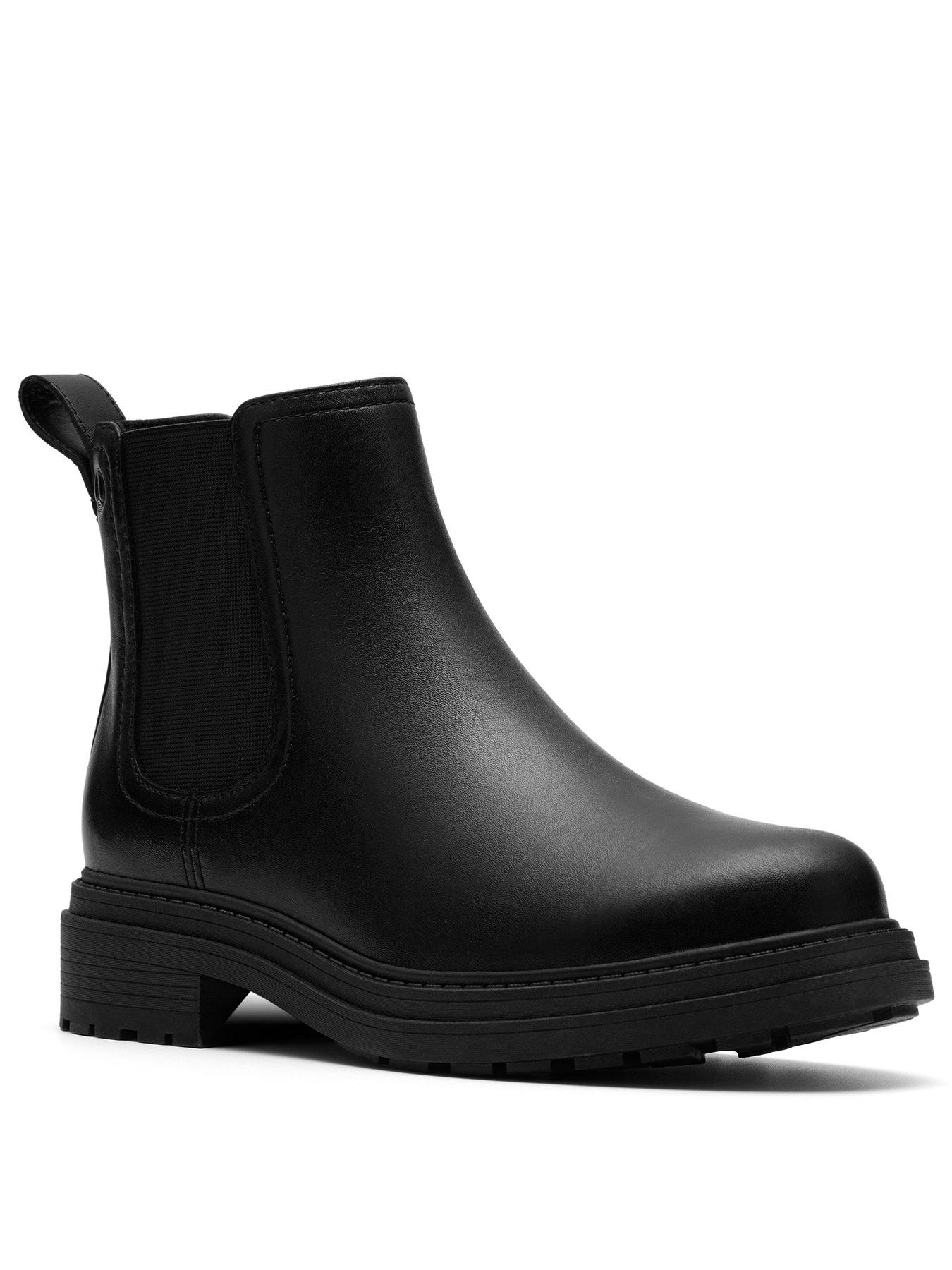 Image 2 of 6 of Clarks Wide Fit Orinoco3 Lane Black Boot