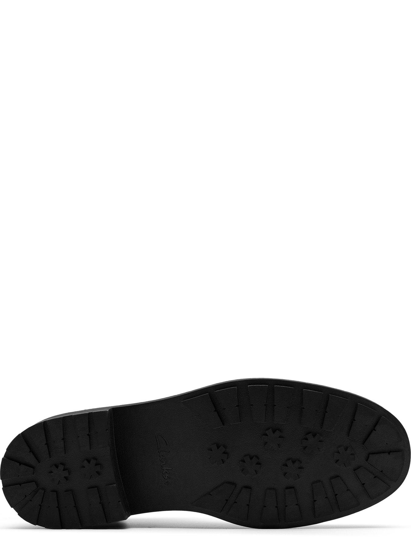 Image 5 of 6 of Clarks Wide Fit Orinoco3 Lane Black Boot