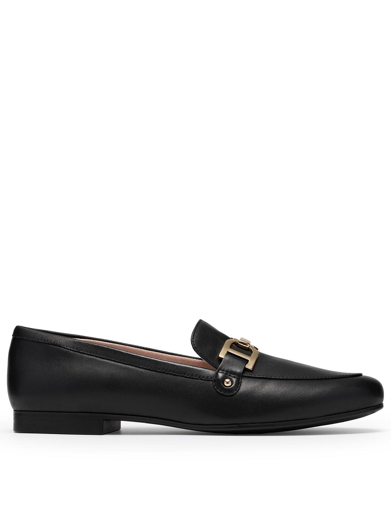Clarks Tamna Trim Loafer - Black Leather