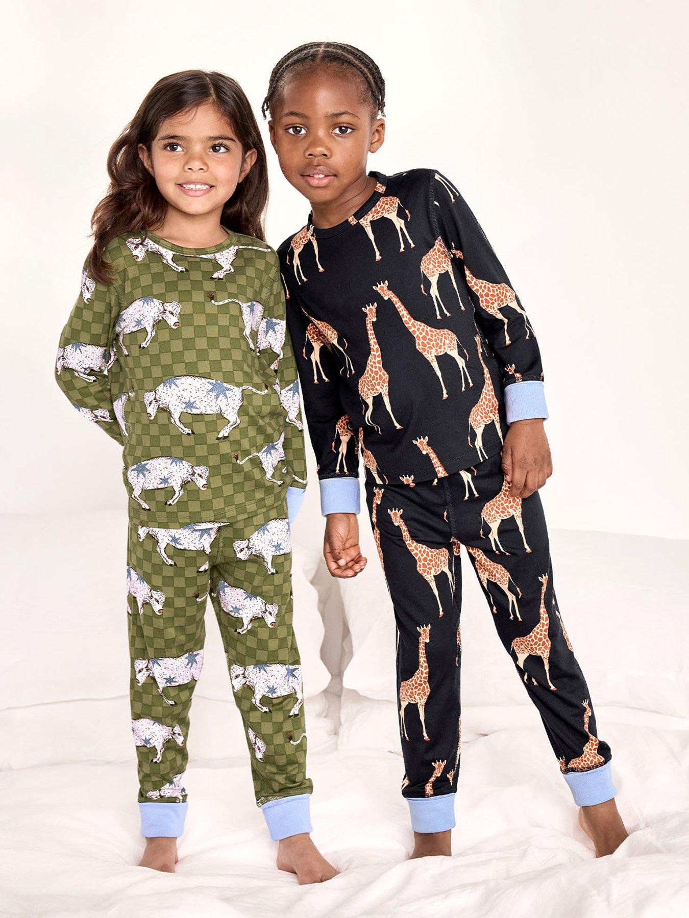 Image 1 of 6 of CHELSEA PEERS Unisex Kids 2 Pack Giraffe/Checkerboard Bison Print Long Pyjama Set - Multi