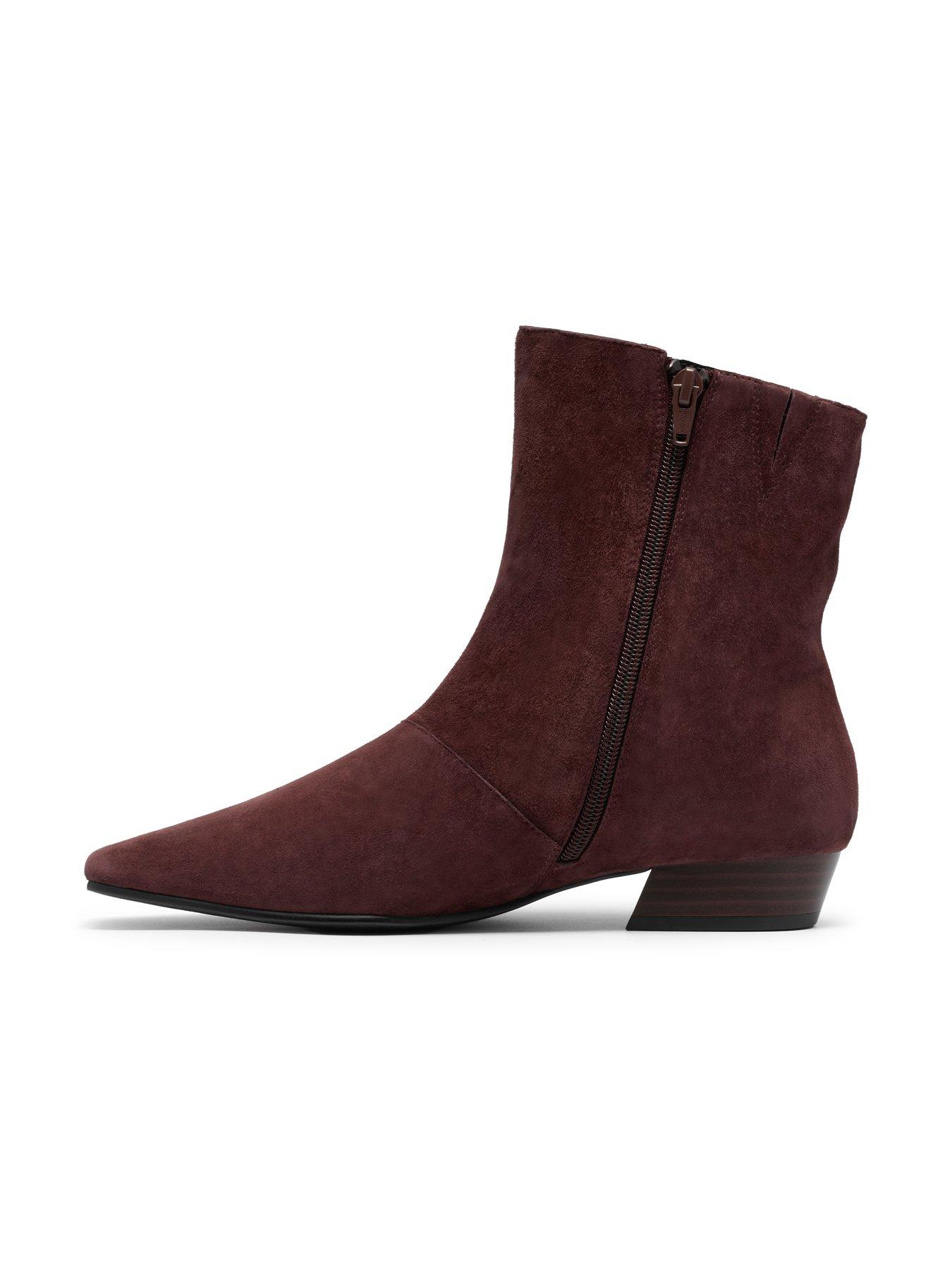 Image 6 of 6 of Clarks Kelso Top Suede Boot - Brown