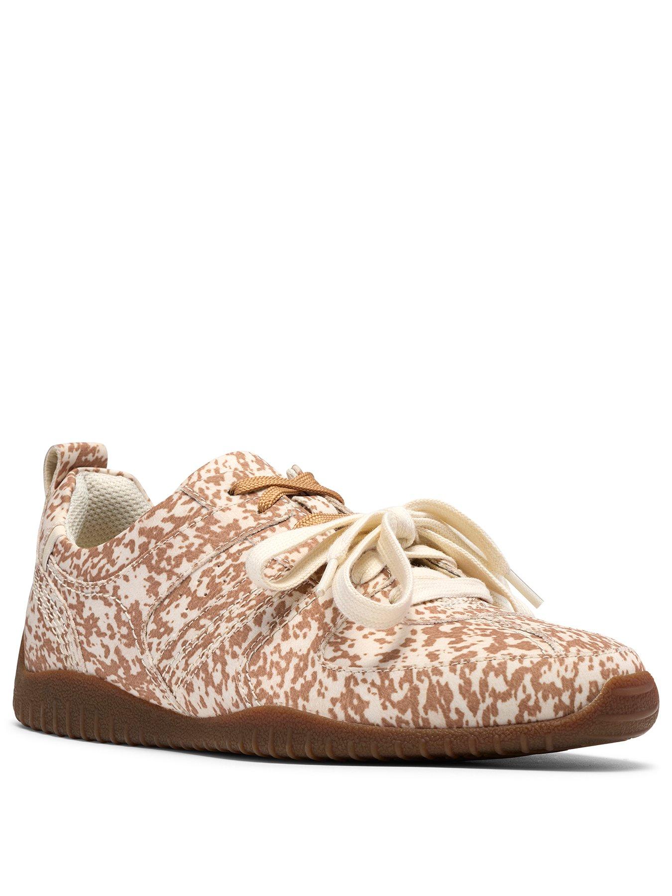 Image 2 of 6 of Clarks Meridor Lace Trainer - Animal Print