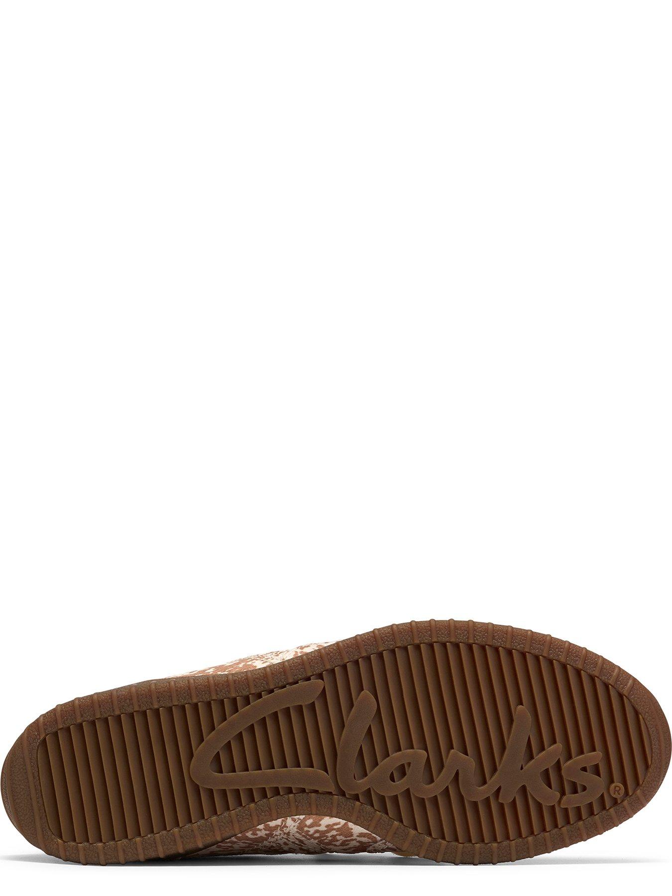 Image 5 of 6 of Clarks Meridor Lace Trainer - Animal Print