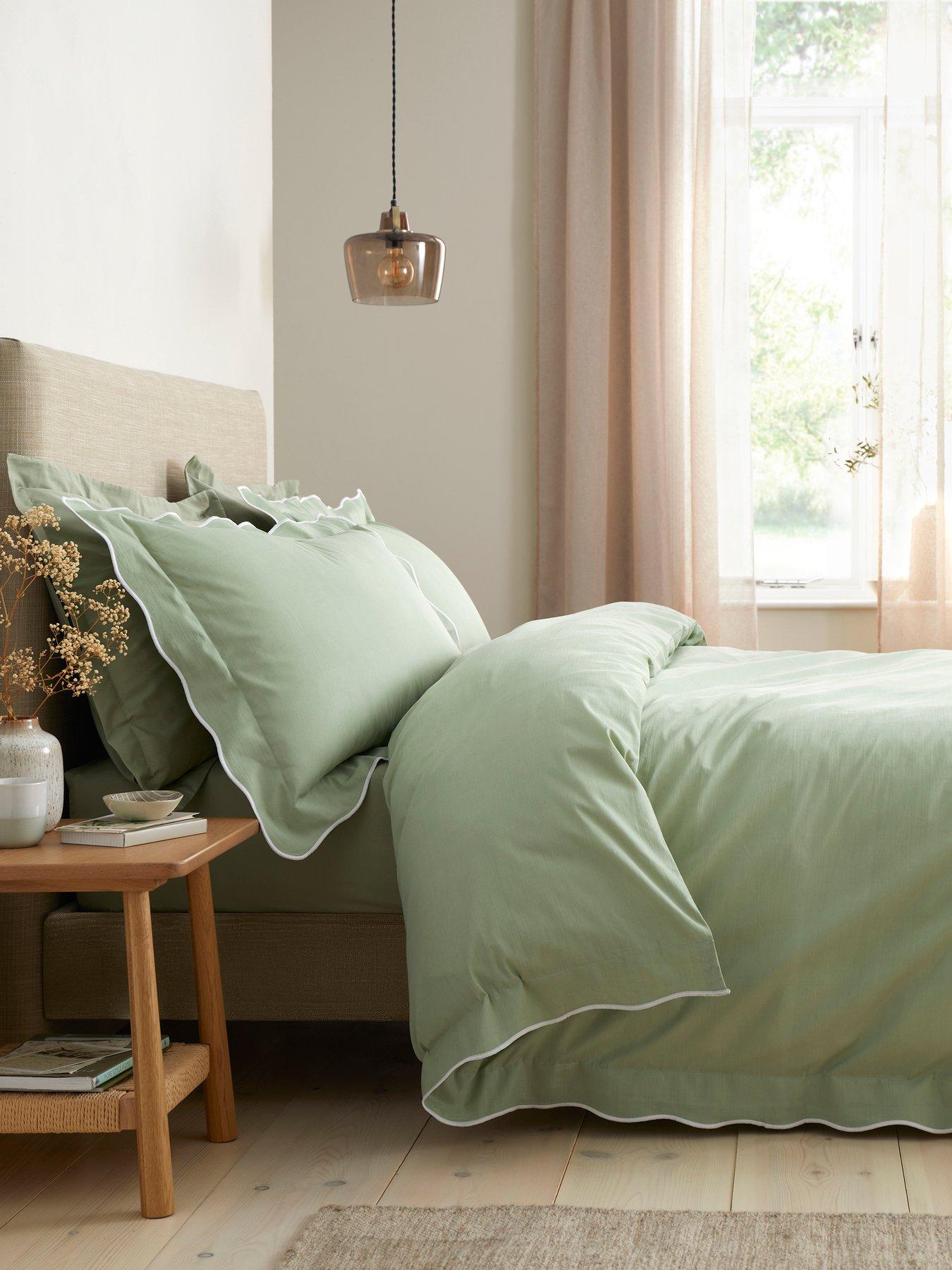 Appletree Scallop Edge Duvet Cover Set In Green