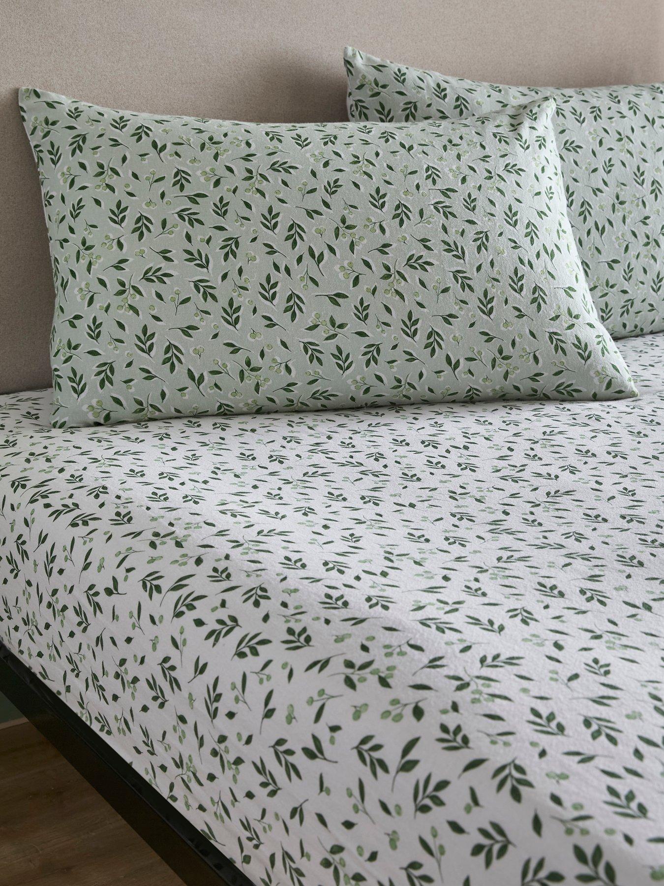 Dreams & Drapes Falling Leaf Fitted Bed Sheet In White