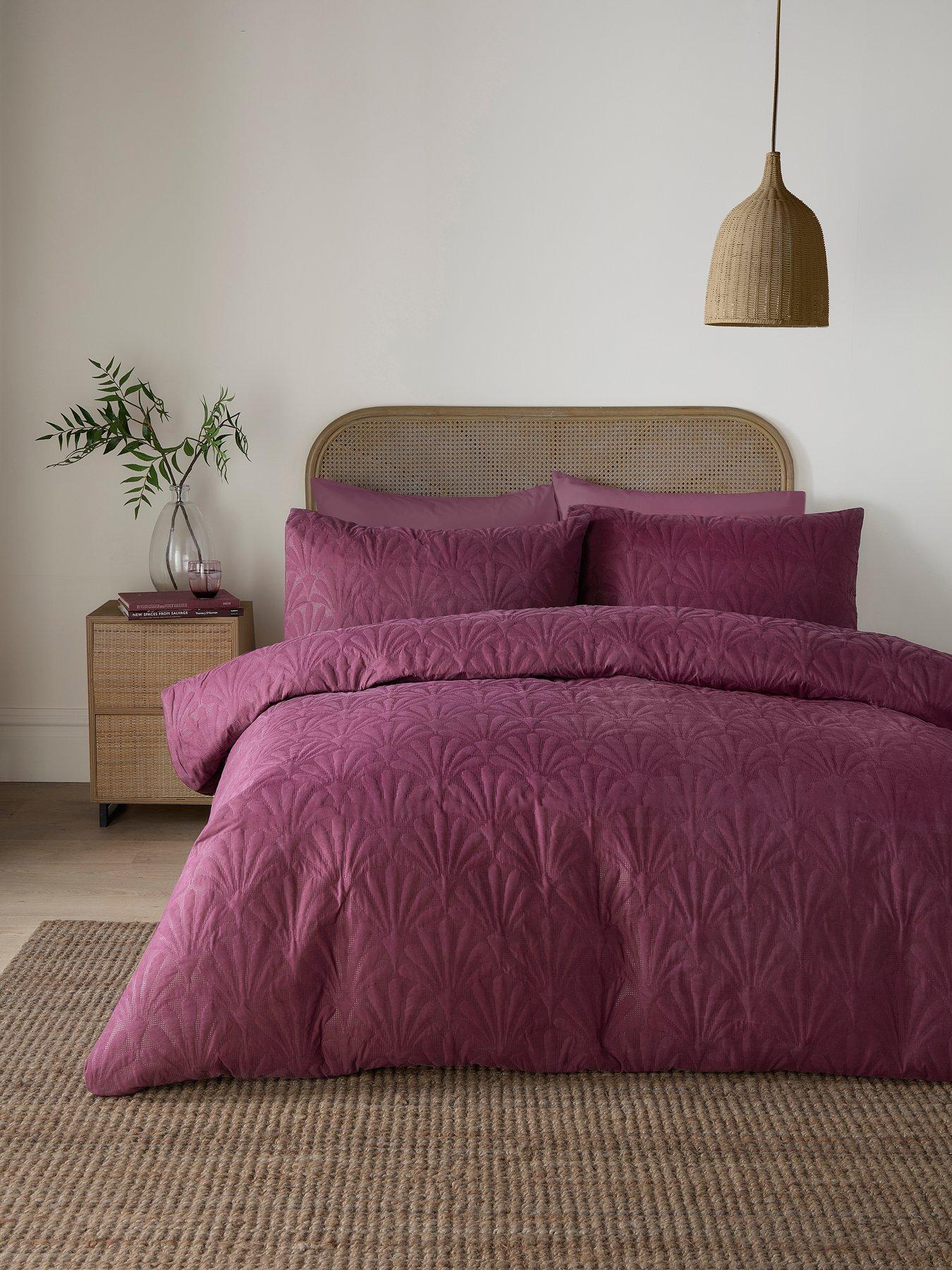 Serene Cavali Duvet Cover Set In Berry