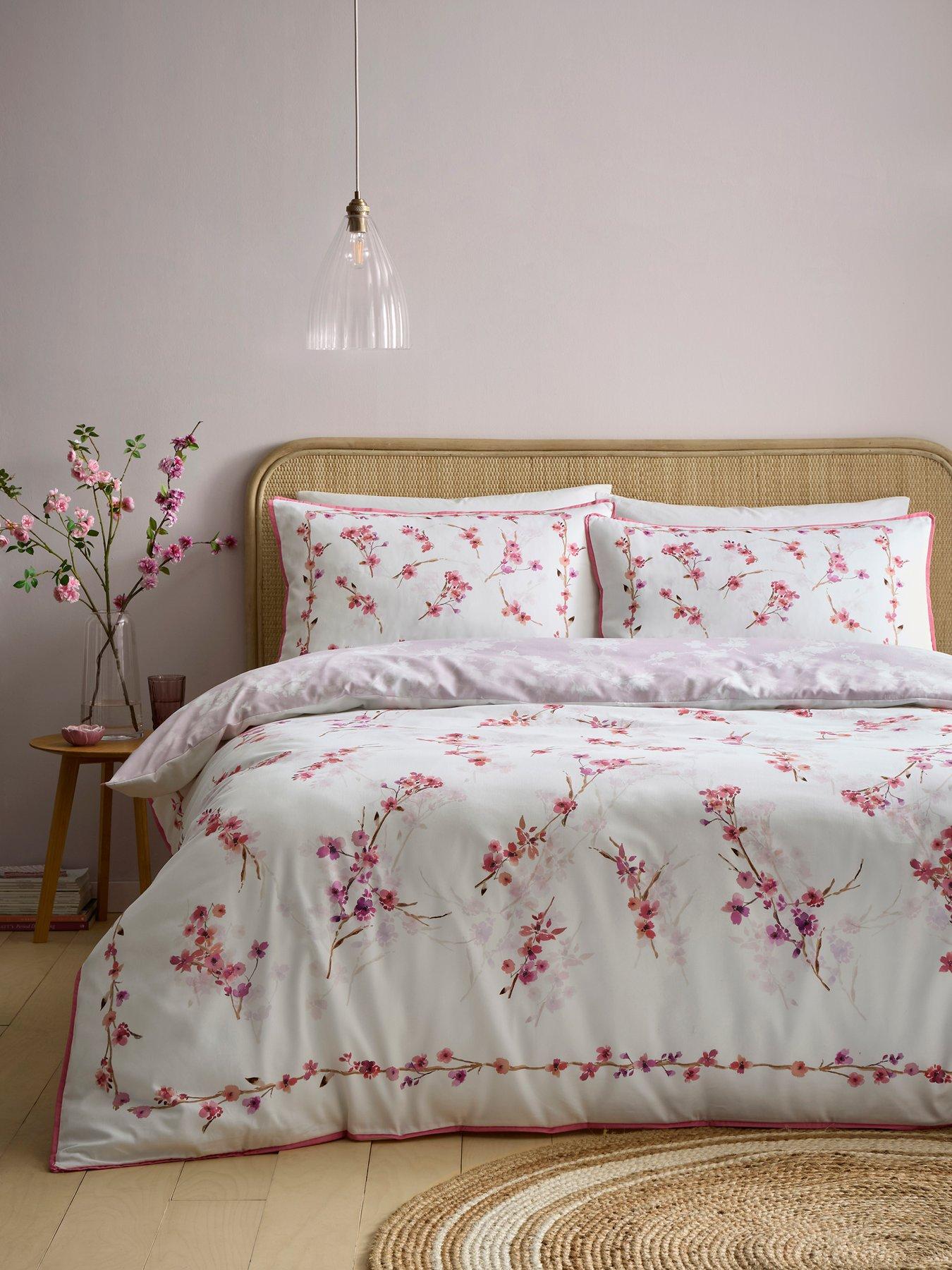 Appletree Blossom Flower Duvet Cover Set In Berry