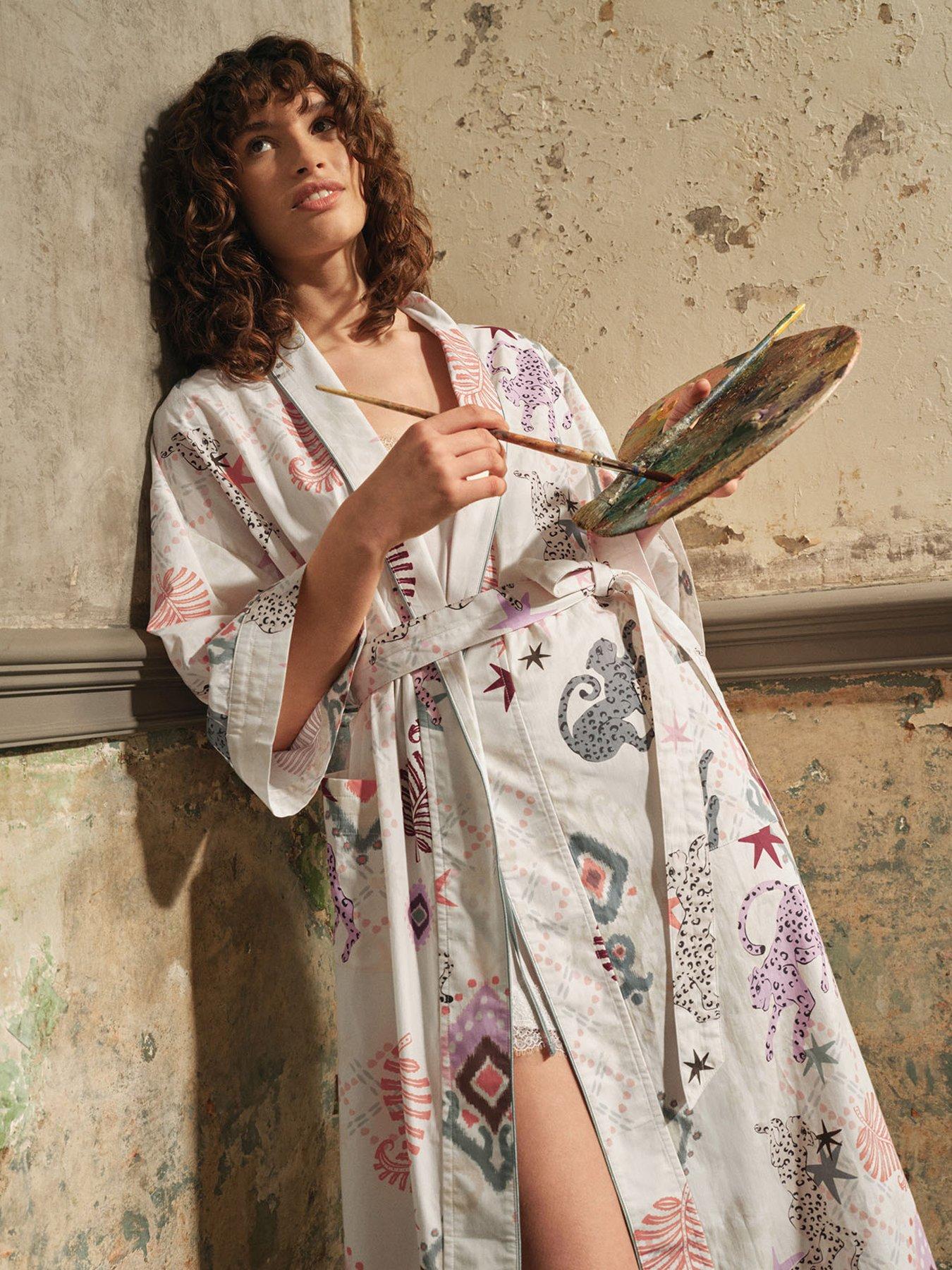 Image 4 of 6 of CHELSEA PEERS Chelsea Peers&nbsp;Cotton Bohemian Leopard Print Kimono Dressing Gown - Off White