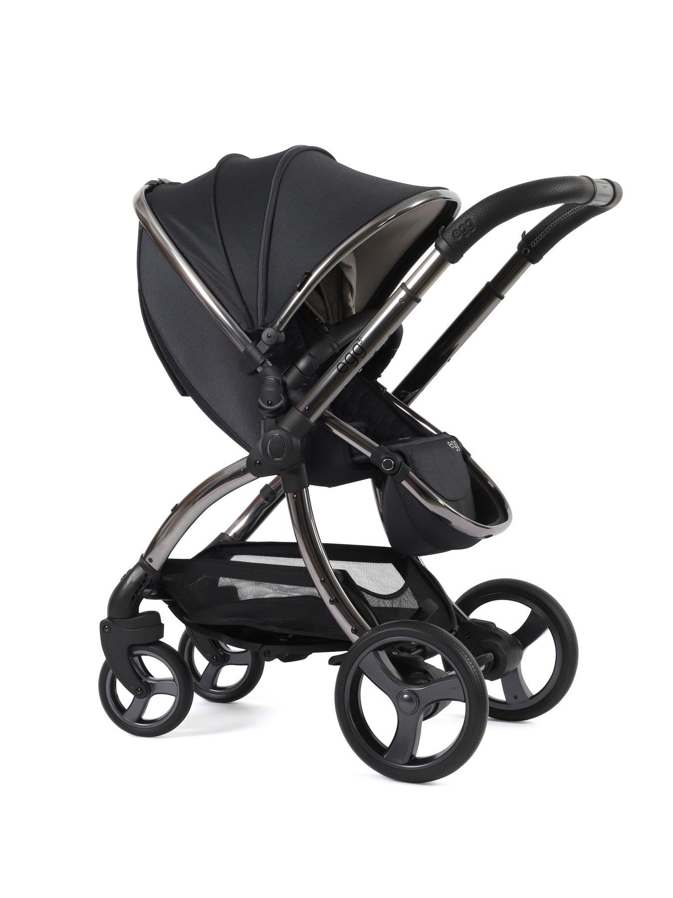 Image 2 of 6 of Egg egg3 Luxury Bundle with 360 egg shell Car Seat &amp; base - Carbonite