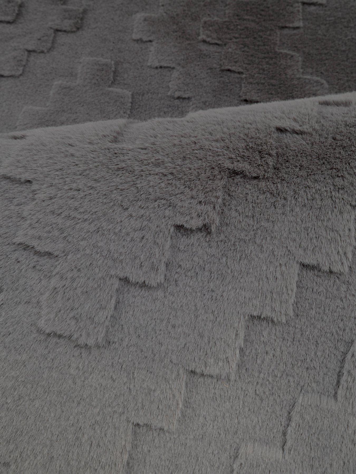 Image 3 of 4 of The Very Collection Kora Rug