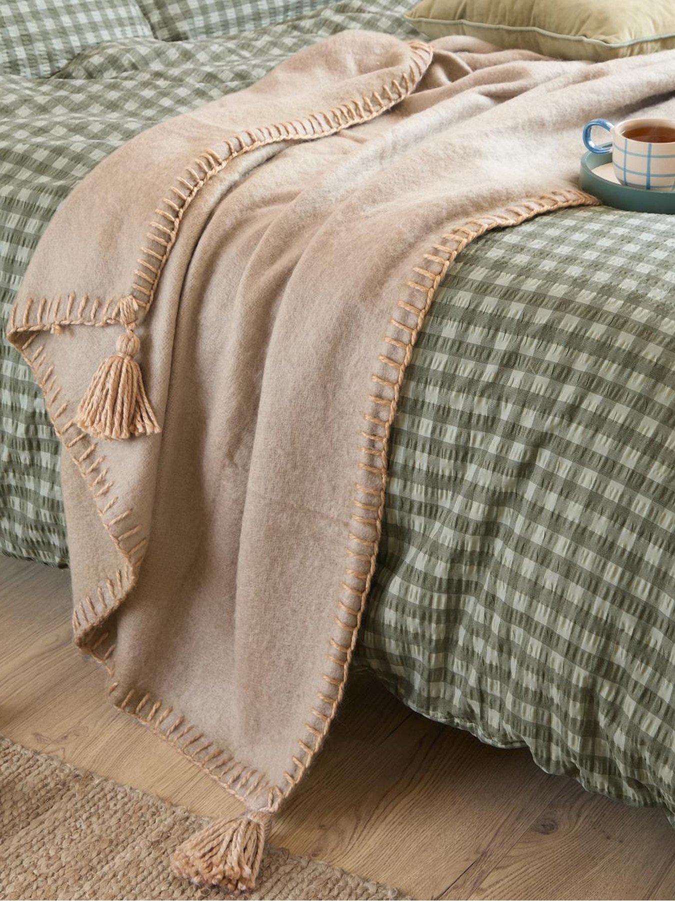 Furn Lowen Wool 130x170 Throw Natural