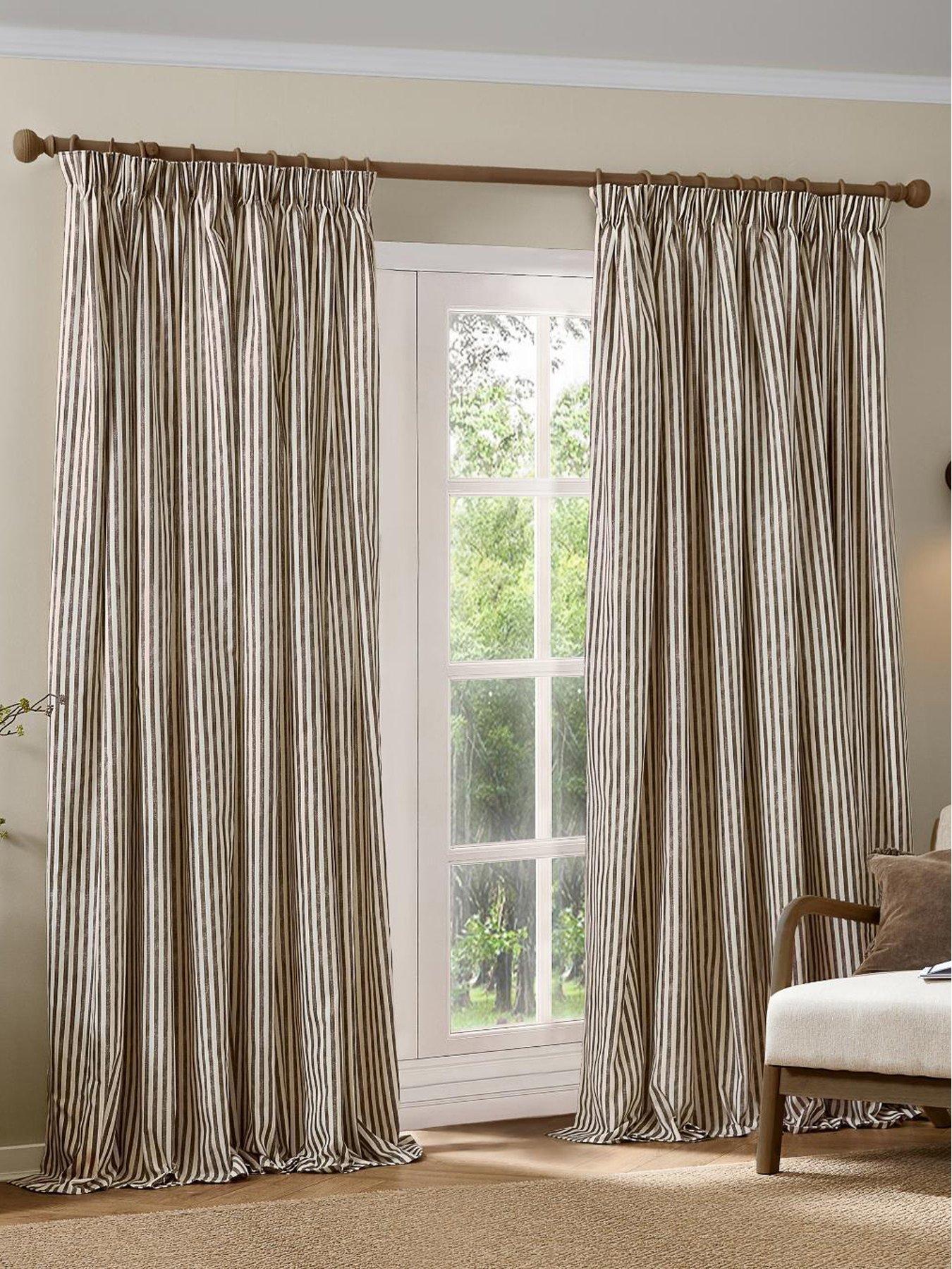 Yard Hebden 117x183 Pencil Pleat Curtains Beetroot