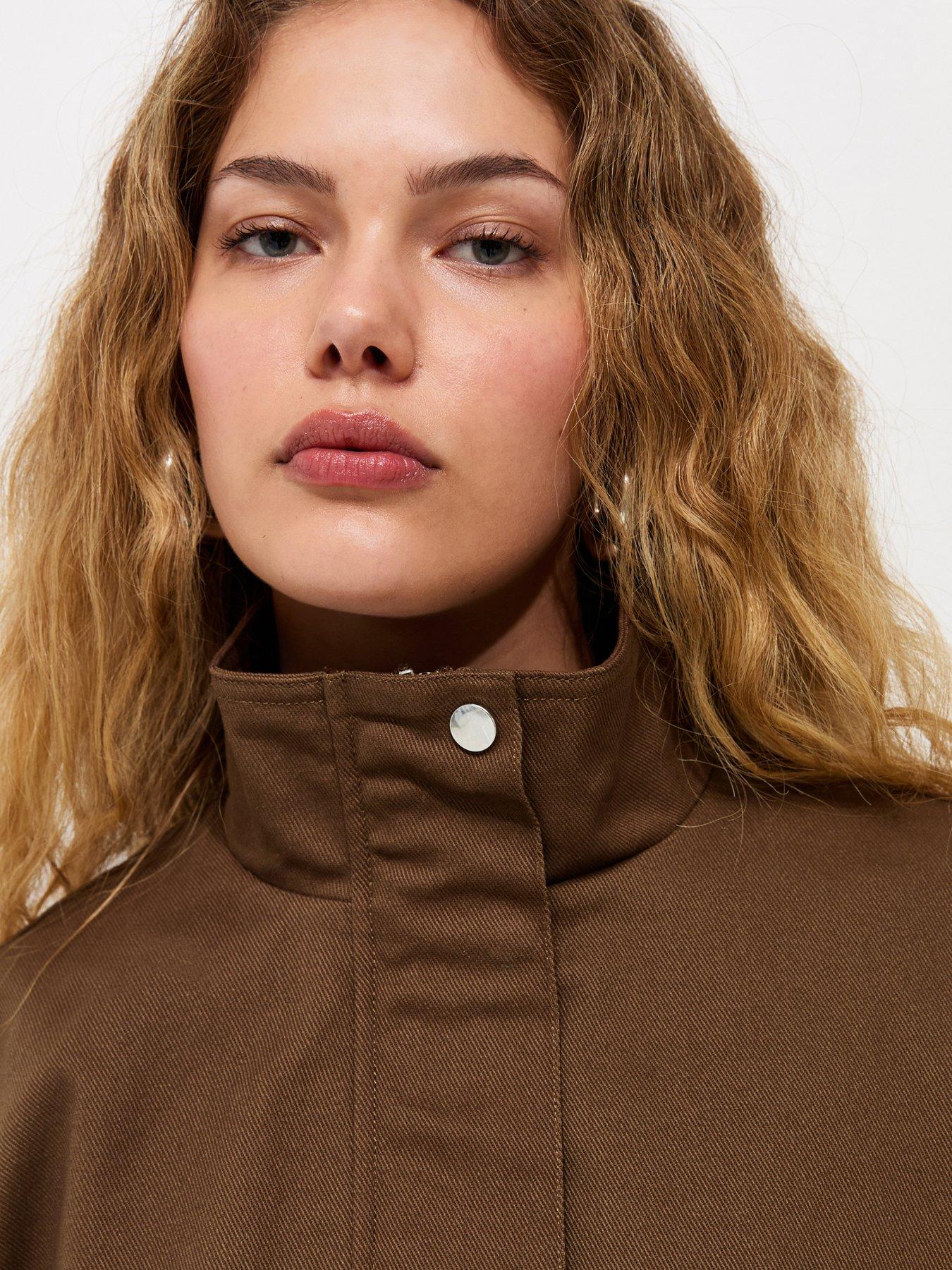 Image 6 of 7 of New Look High Neck Bubble Hem Short Jacket - Brown