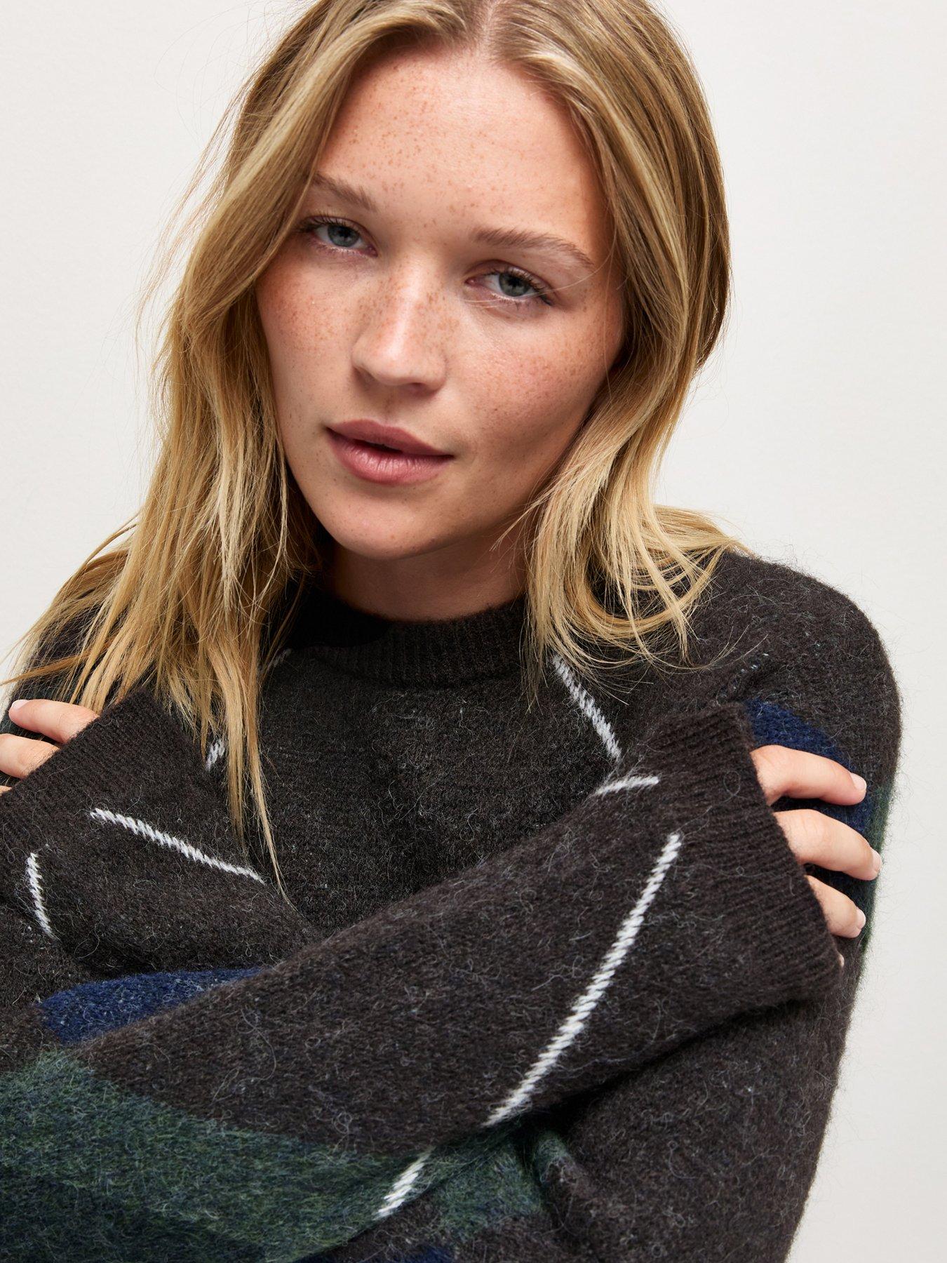 Image 4 of 5 of New Look Womens Argyle Crew Neck Jumper - Grey