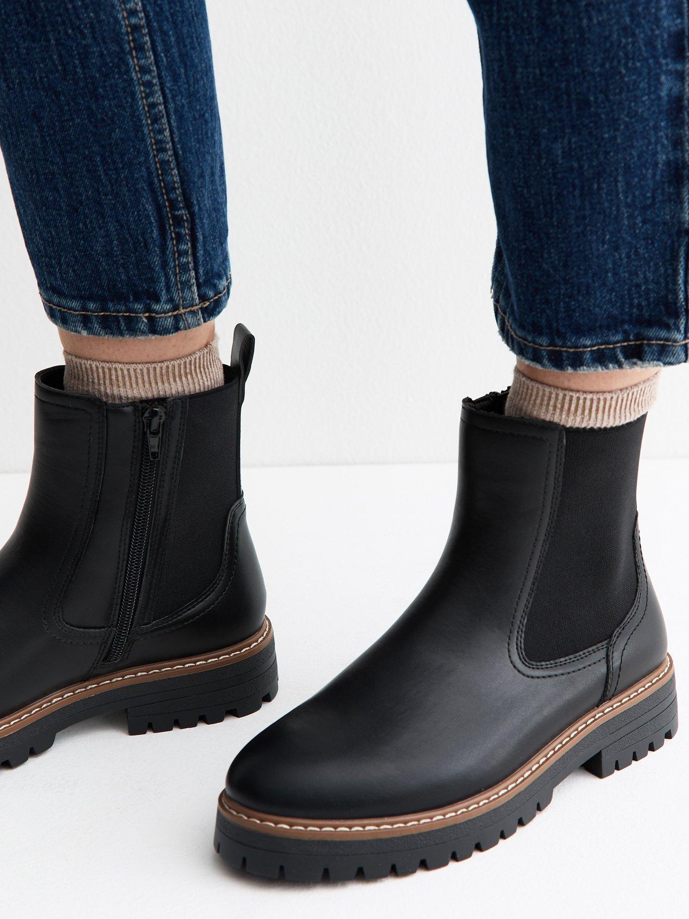 New Look Wide Fit Black Faux Leather Contrast Stitch Chunky Sole Chelsea Boots