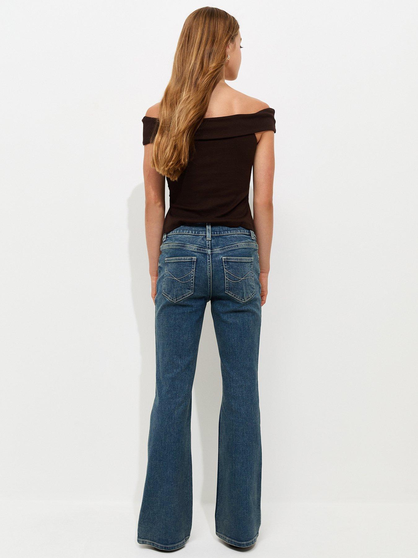 Image 2 of 7 of New Look 915 Girls Low Rise Flared 5-Pocket Jeans - Blue