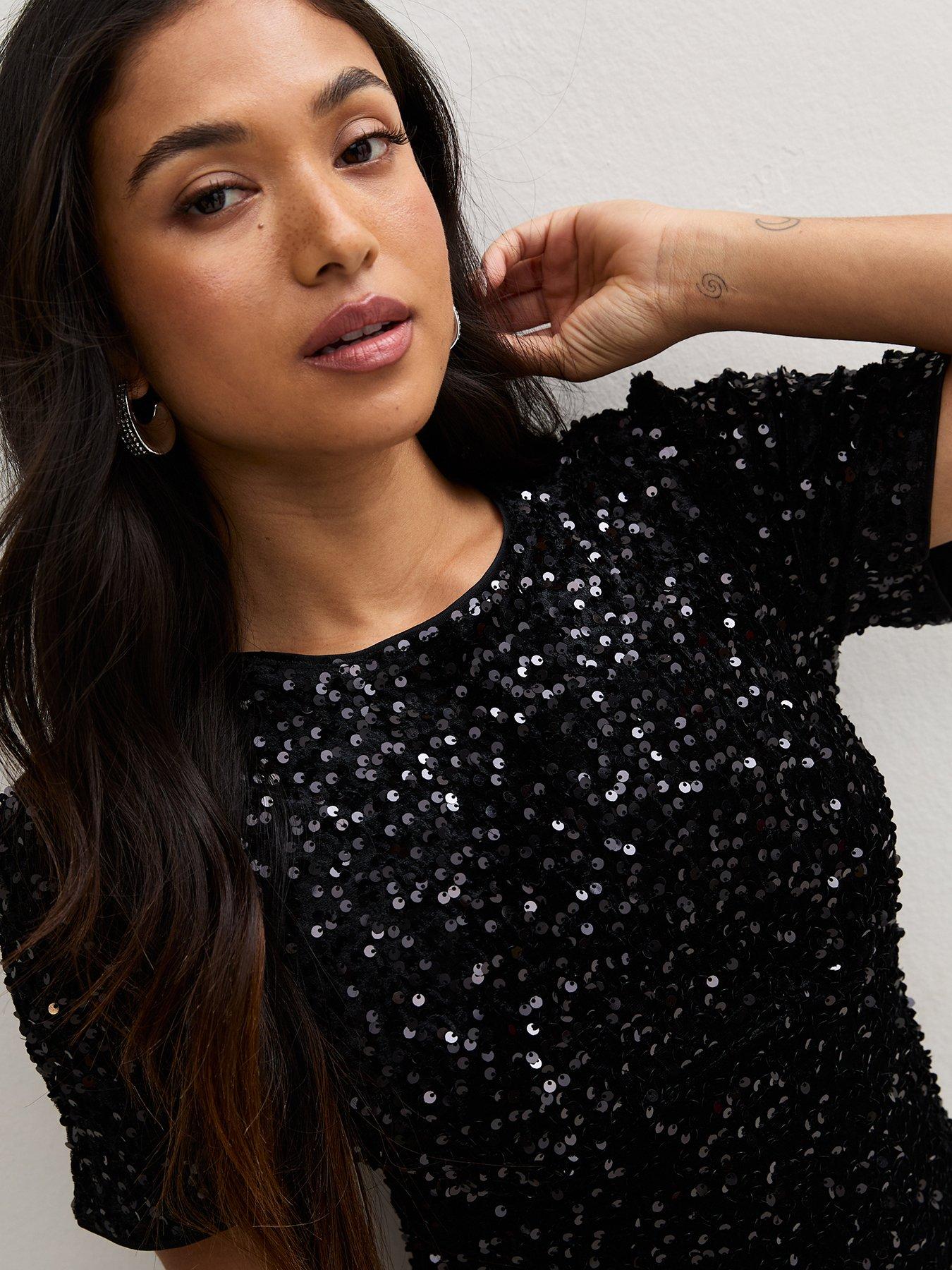 Image 4 of 5 of New Look Petite Black Sequin Short Sleeve Mini Shift Dress
