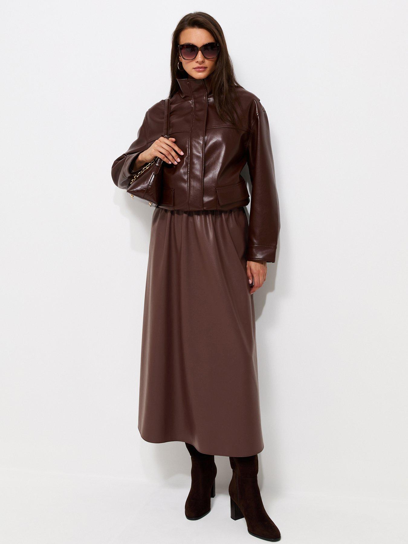 Image 3 of 5 of New Look Faux Leather Circle Midi Skirt - Dark Brown