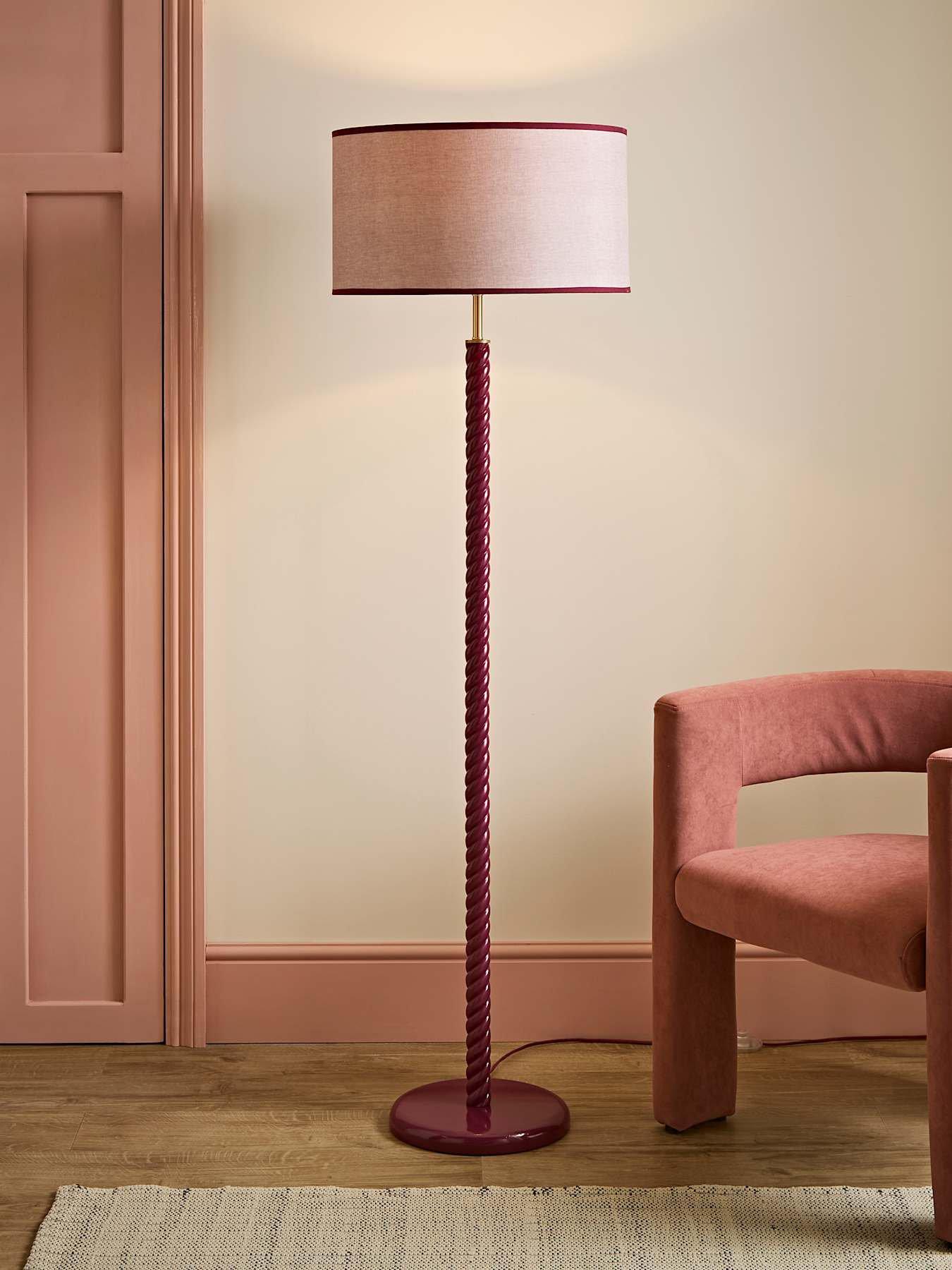 ValueLights Amara Pink Twist Floor Lamp with Colour Match Inner Shade and Warm White Bulb