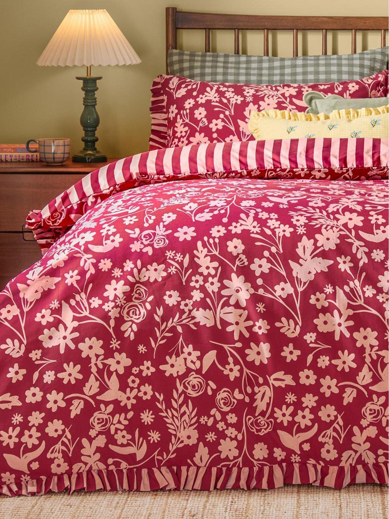 Image 4 of 4 of Furn Posie Duvet Set Berry
