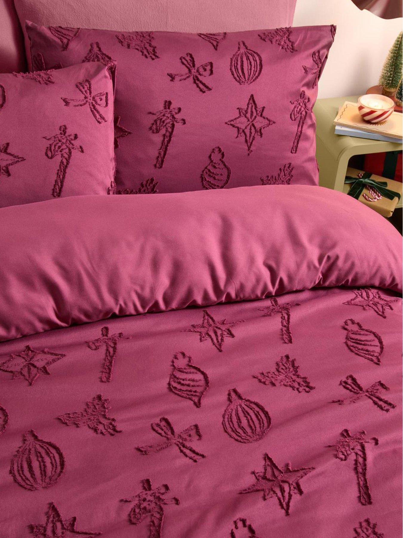 Duvet Day Christmas Soft Tufted Single Duvet Set Berry