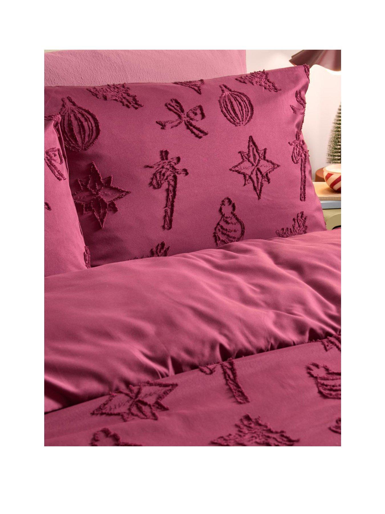 Image 2 of 2 of Duvet Day Christmas Soft Tufted Single Duvet Set Berry