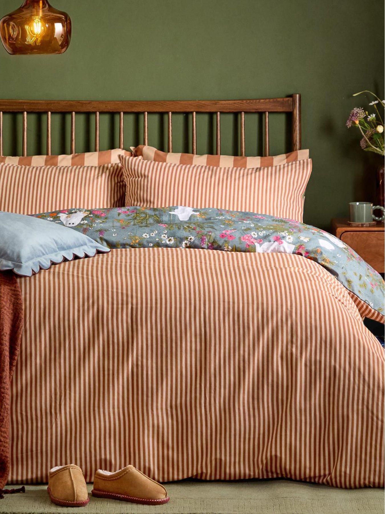 Image 3 of 4 of Furn Bootanical Forest Super King Duvet Set Multi
