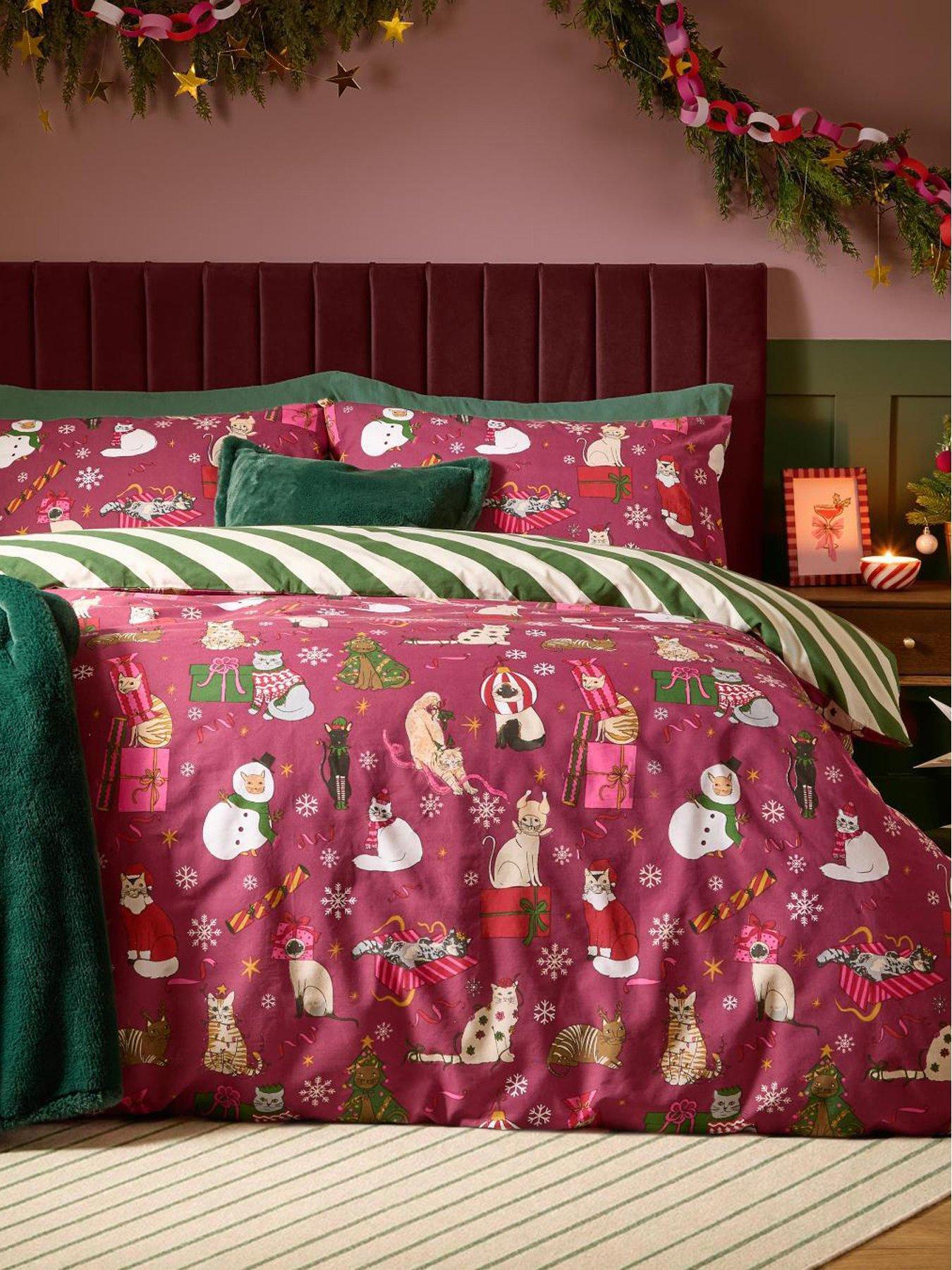 Furn Feline Festive King Duvet Set Purrgundy