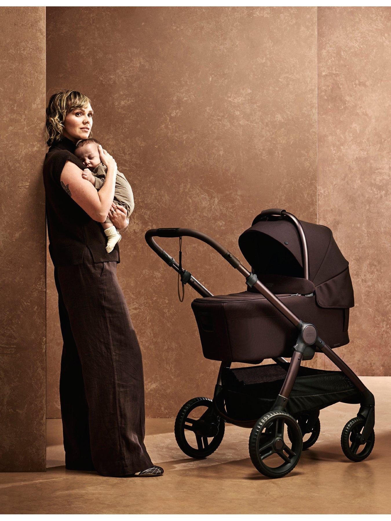 Image 3 of 7 of Mamas & Papas Ocarro&sup2;&nbsp;Americano Complete Stand Bundle