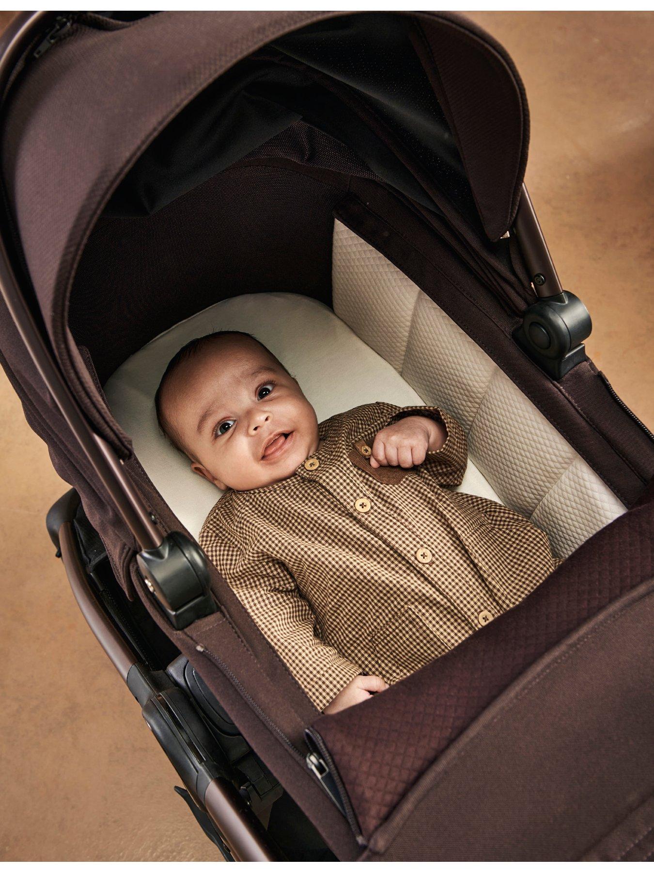 Image 4 of 7 of Mamas & Papas Ocarro&sup2;&nbsp;Americano Complete Stand Bundle