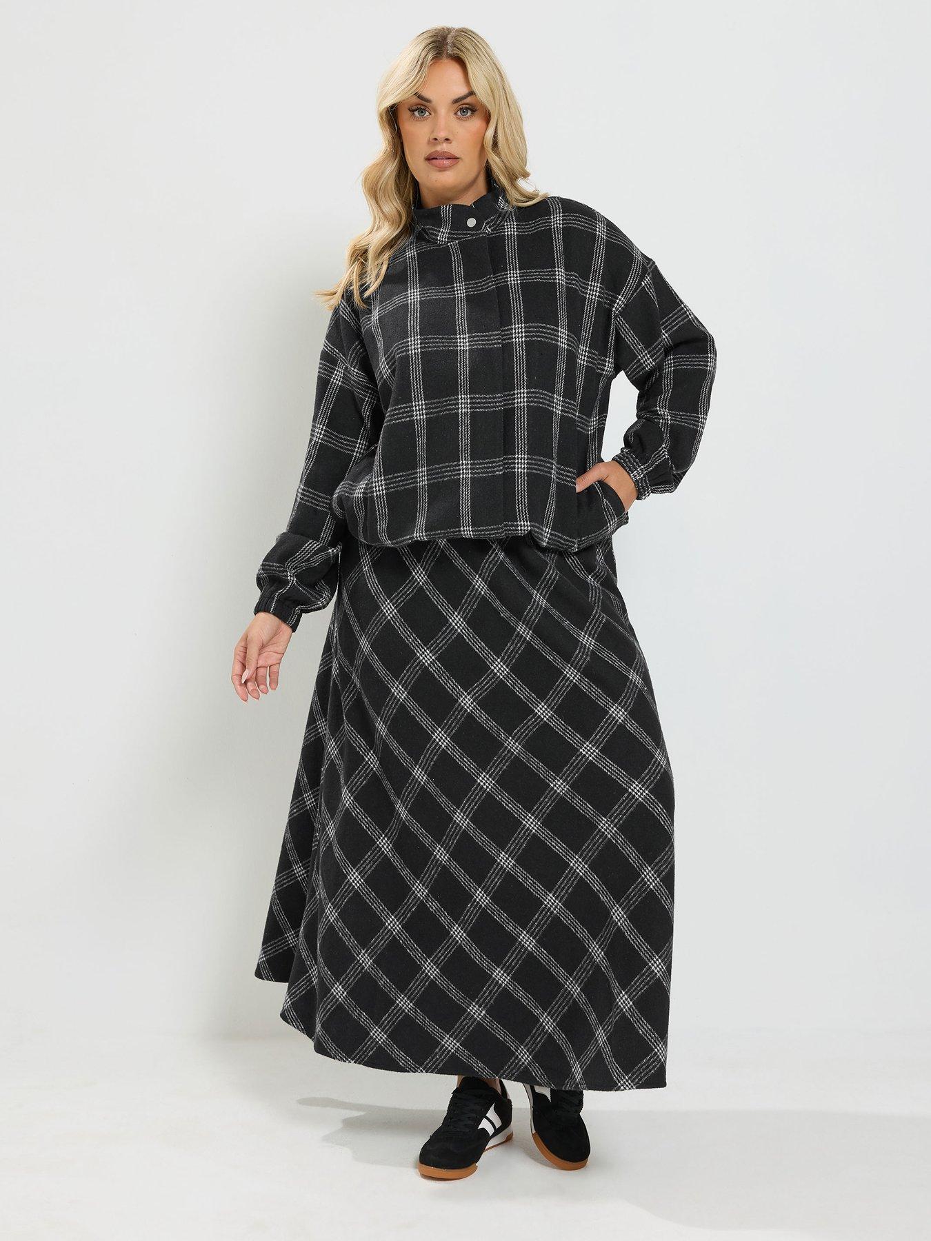 Image 3 of 4 of Yours Curve Check Wool Bomber Jacket - Black