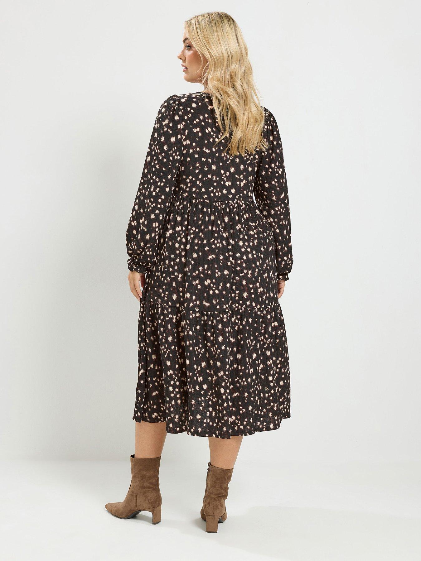 Image 2 of 4 of Yours Curve Textured Midaxi Dress - Brown