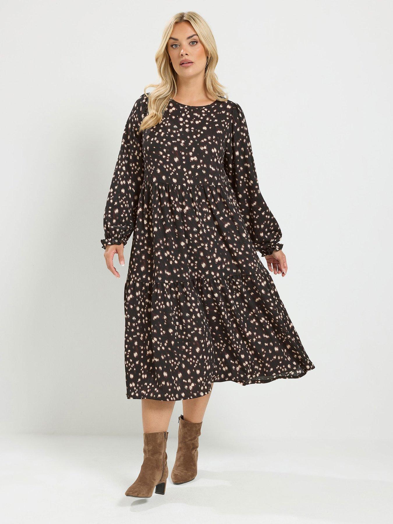 Image 3 of 4 of Yours Curve Textured Midaxi Dress - Brown