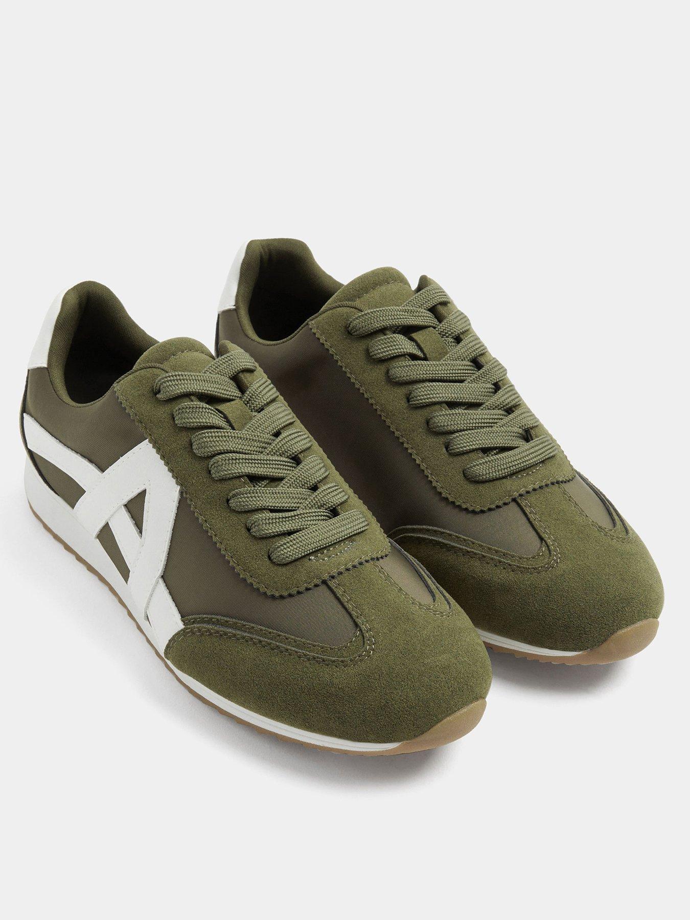 Image 2 of 4 of Yours Curve Wide Fit Feature Panel Slim Sole Runner Trainer - Green
