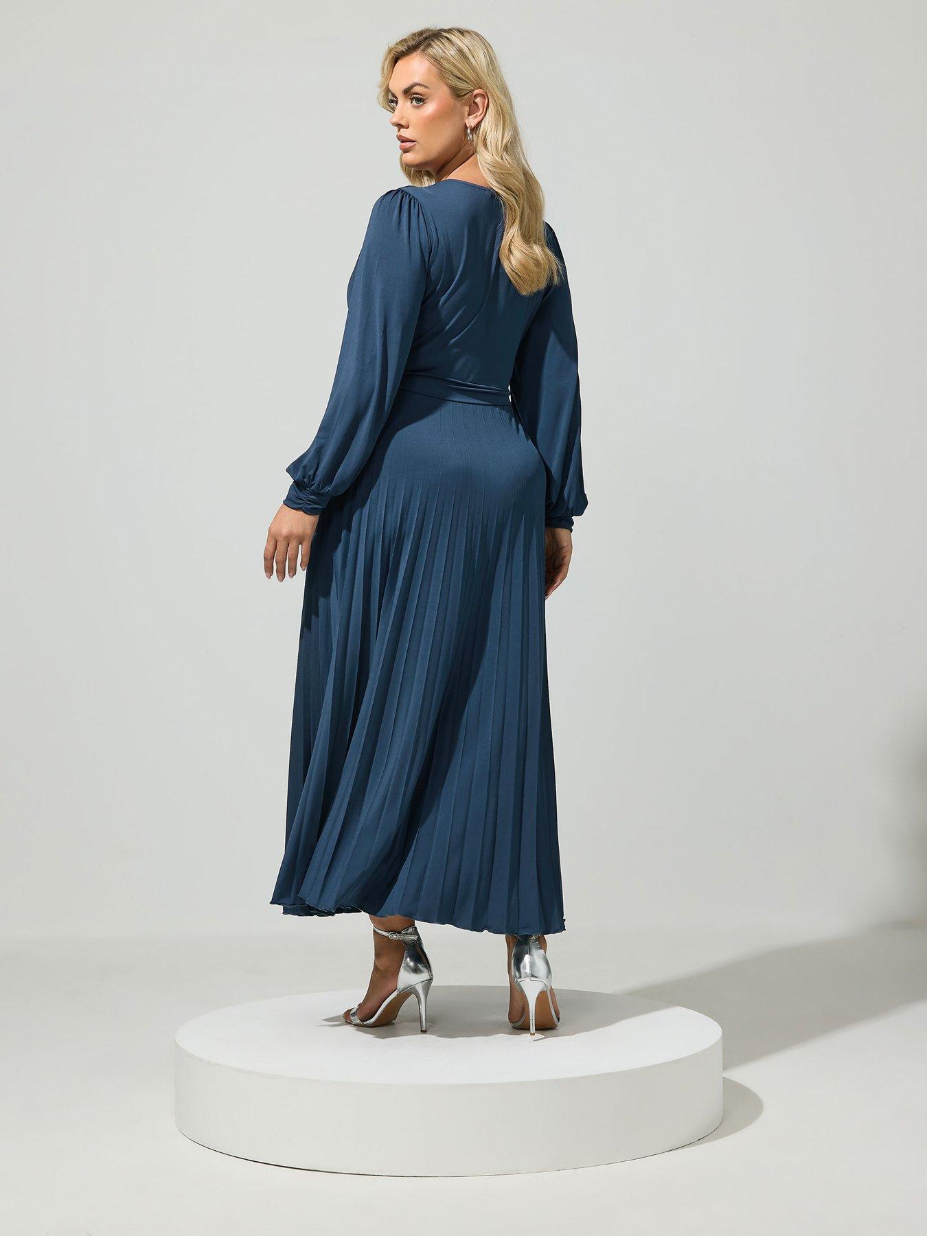 Image 2 of 4 of Yours Curve Knot Long Sleeve Maxi Dress