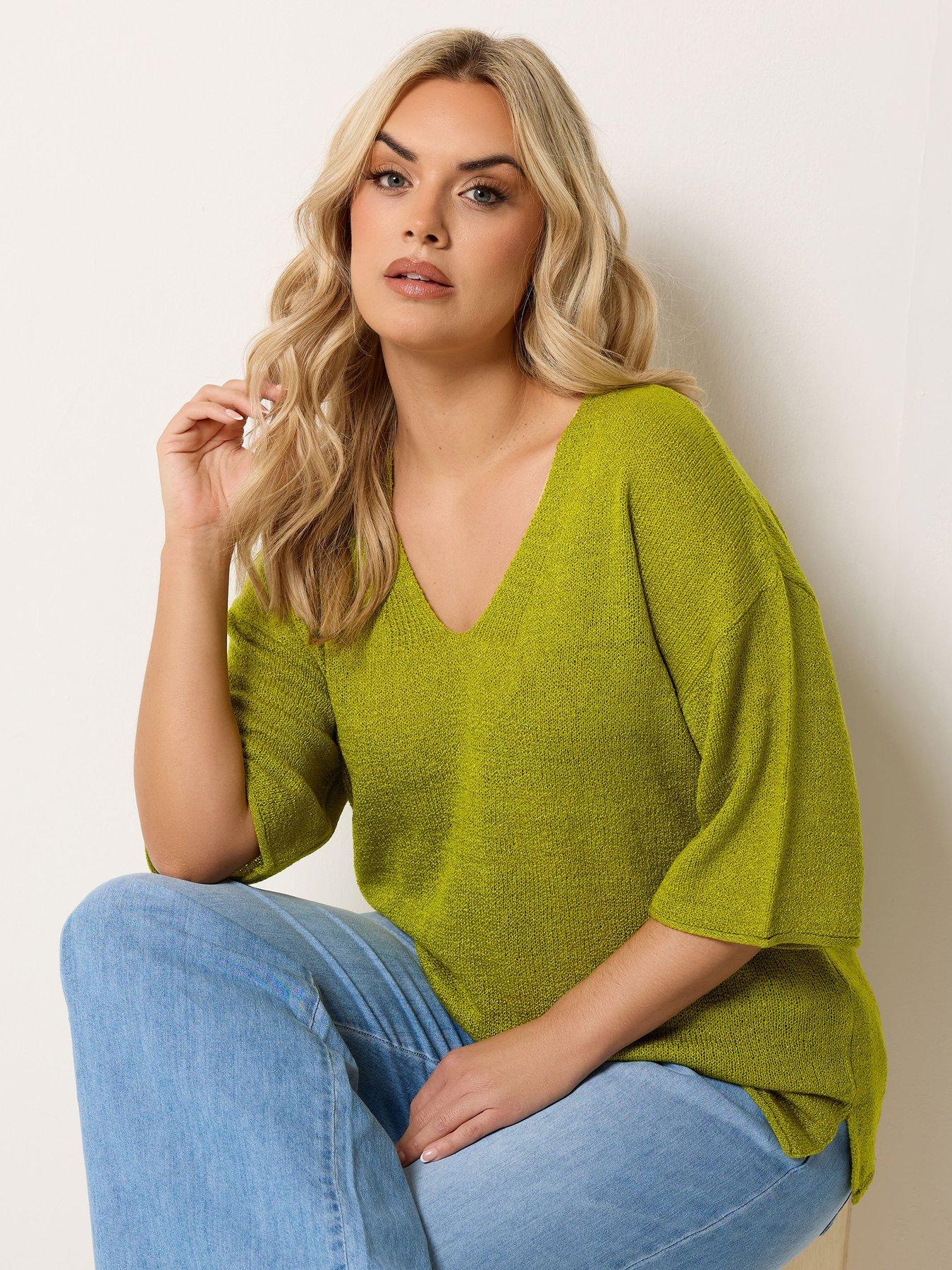 Image 1 of 4 of Yours Curve Short Sleeve Knitted T-Shirt - Green