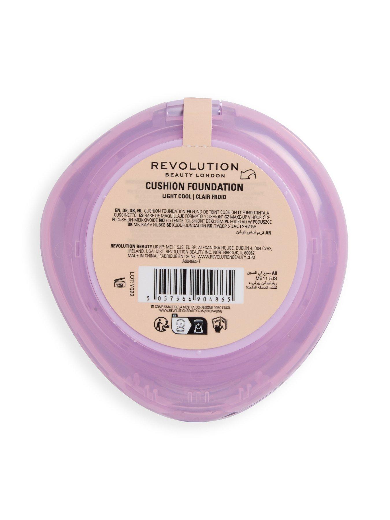 Image 4 of 4 of Revolution Beauty London Revolution Superdewy Cushion Foundation