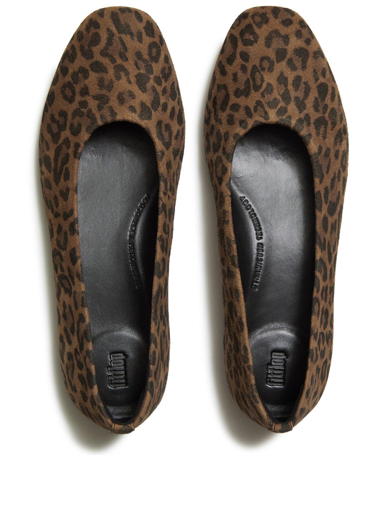 Image 3 of 5 of FitFlop Delicato Ballerina - Tan/black