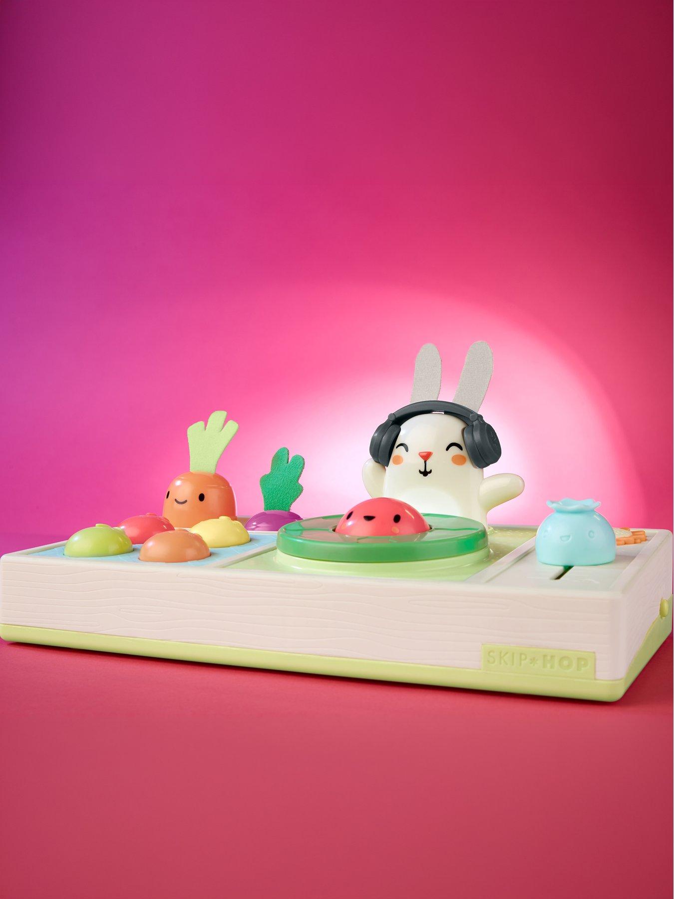Skip Hop Skip Hop Farmstand Let the Beet Drop DJ Set , Baby & Toddler Essential