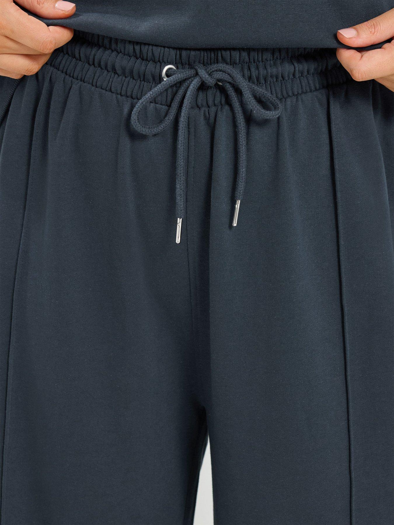 Image 3 of 4 of Yours Curve Sweatshirt And Jogger 28" Set - Blue