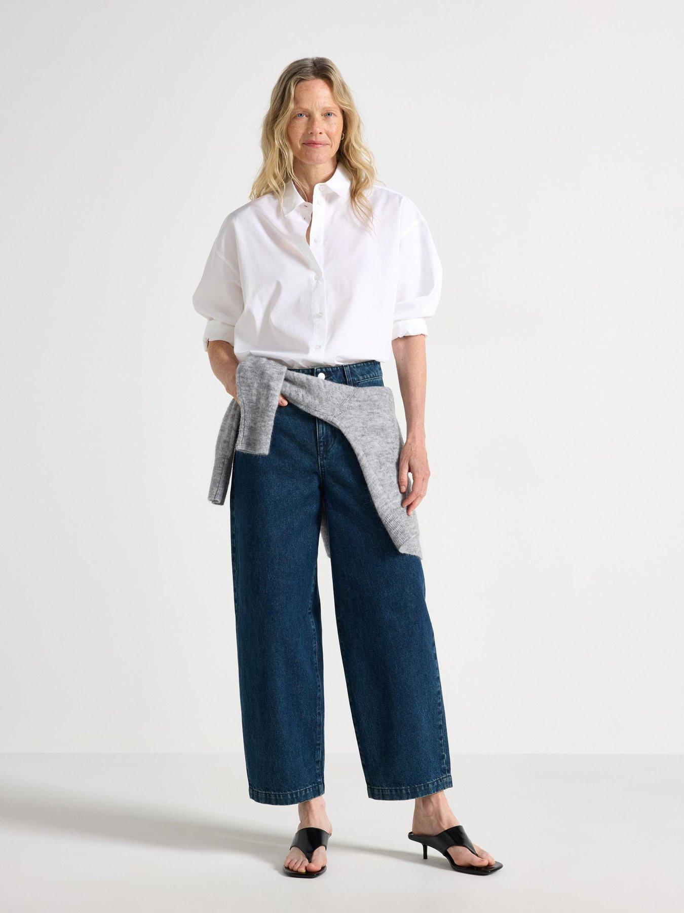Image 1 of 4 of Lindex Barrel Dark Denim Jeans with Ankle Length - Blue