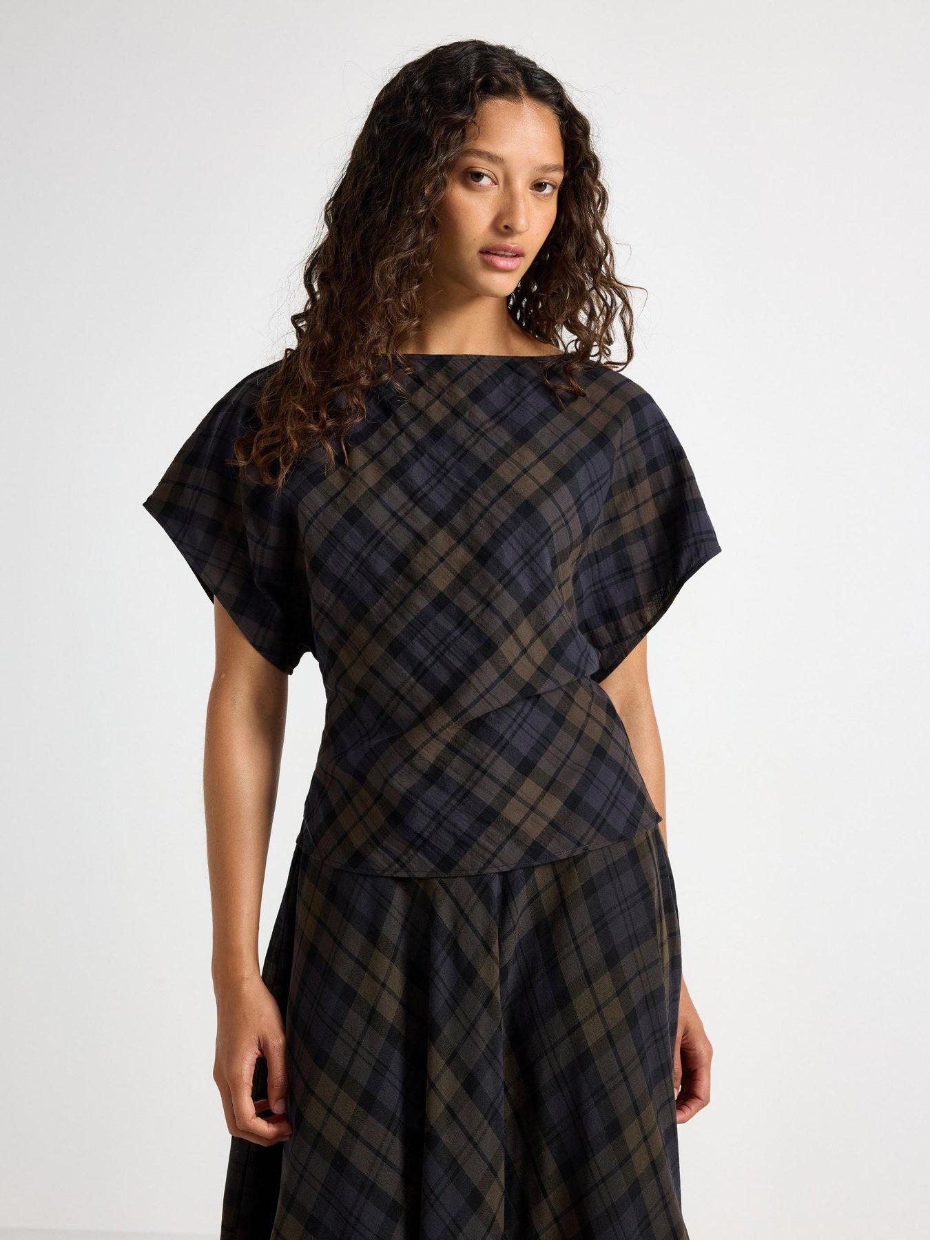 Image 1 of 3 of Lindex Women's Moa Short Sleeve Checked Blouse - Brown